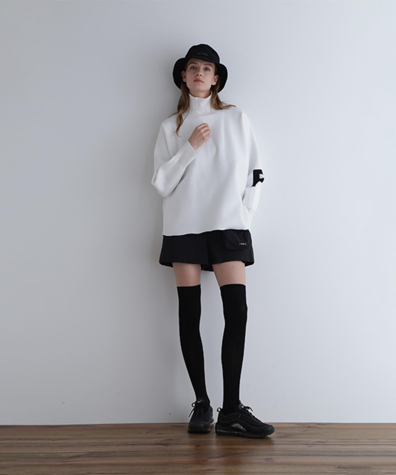 《LE PHIL SPORTS》レタードニット