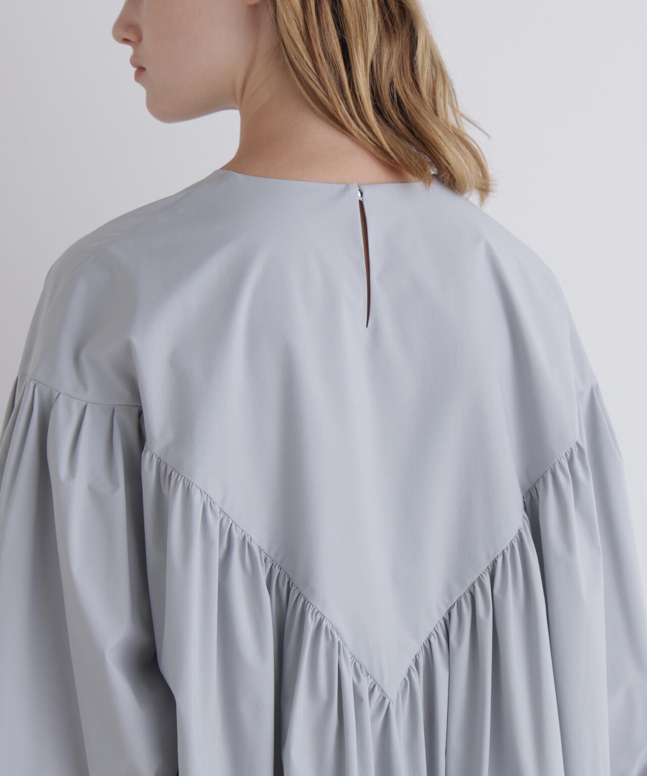 SOLOTEXギャザーブラウス