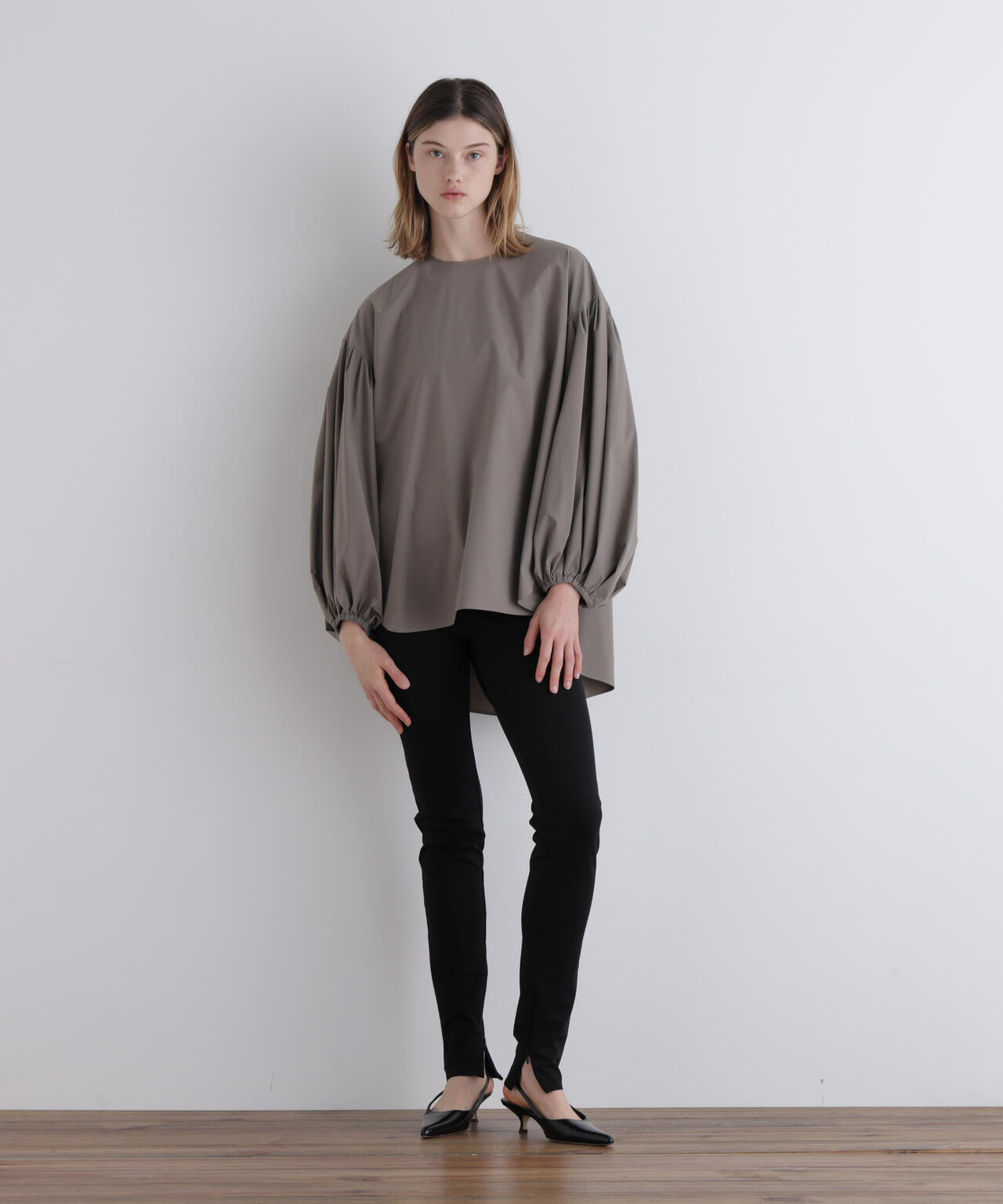 SOLOTEXギャザーブラウス