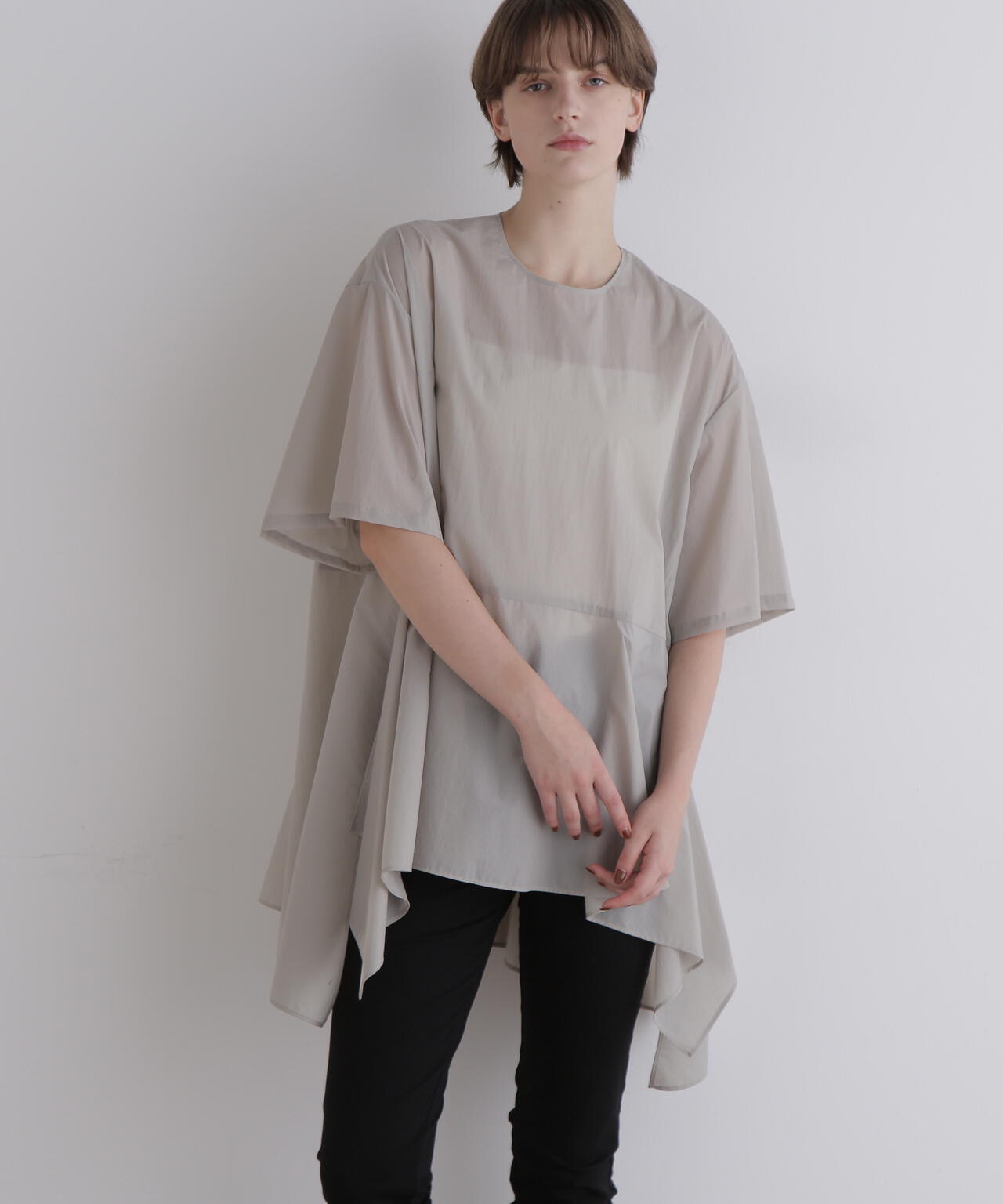 ナイロンストレッチブラウス