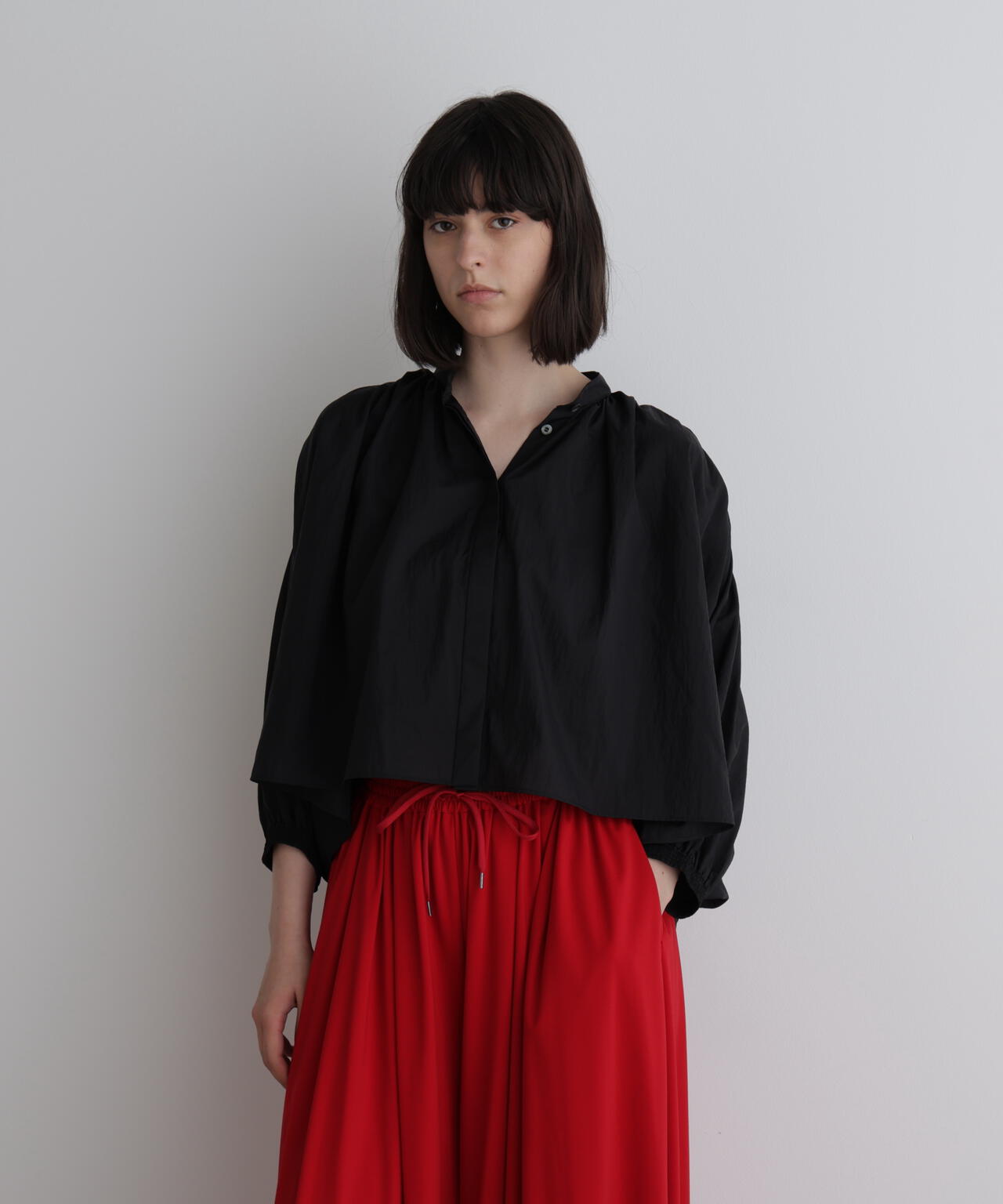 エアリーナイロンブラウス