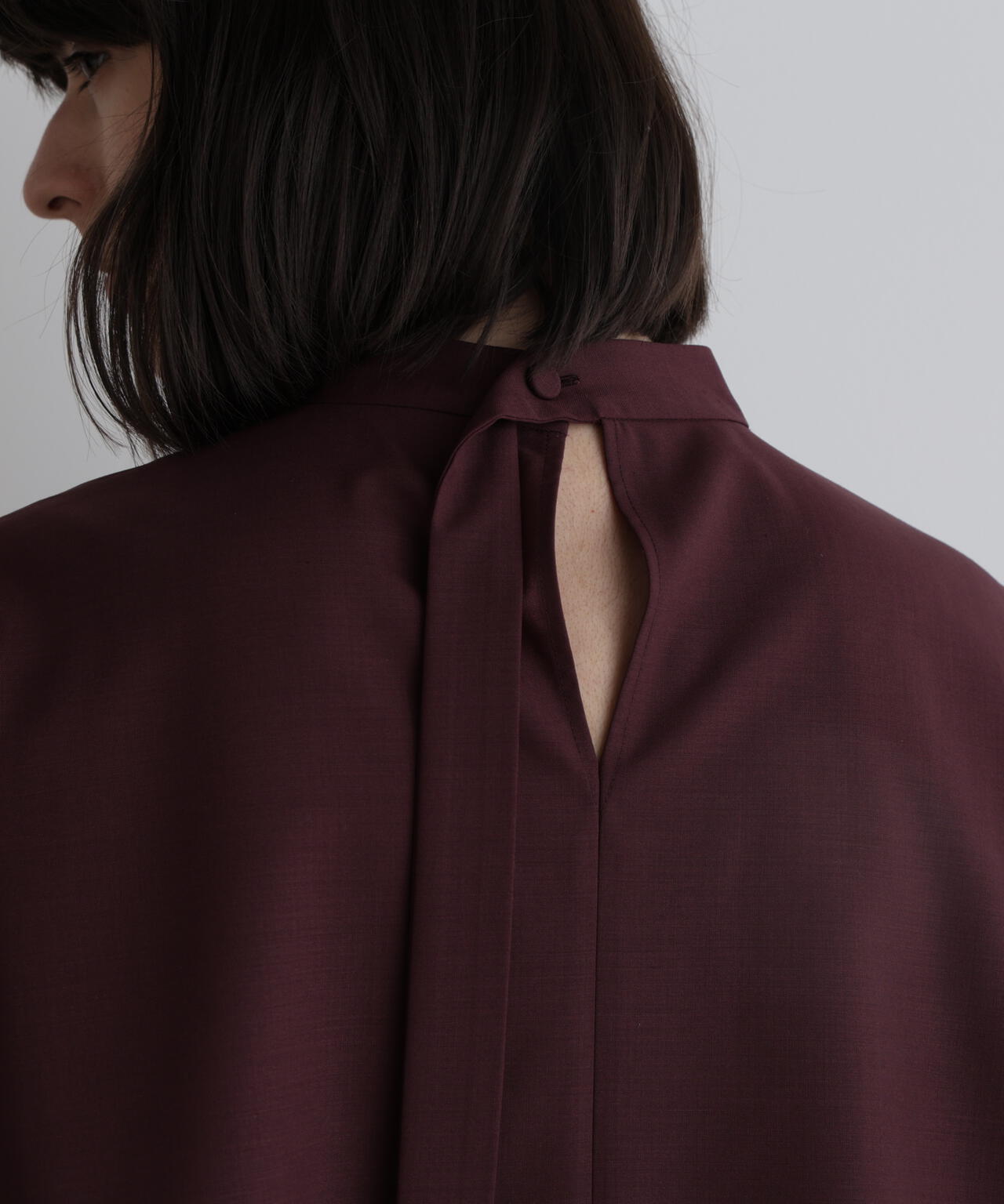 ドライウールハーフスリーブブラウス