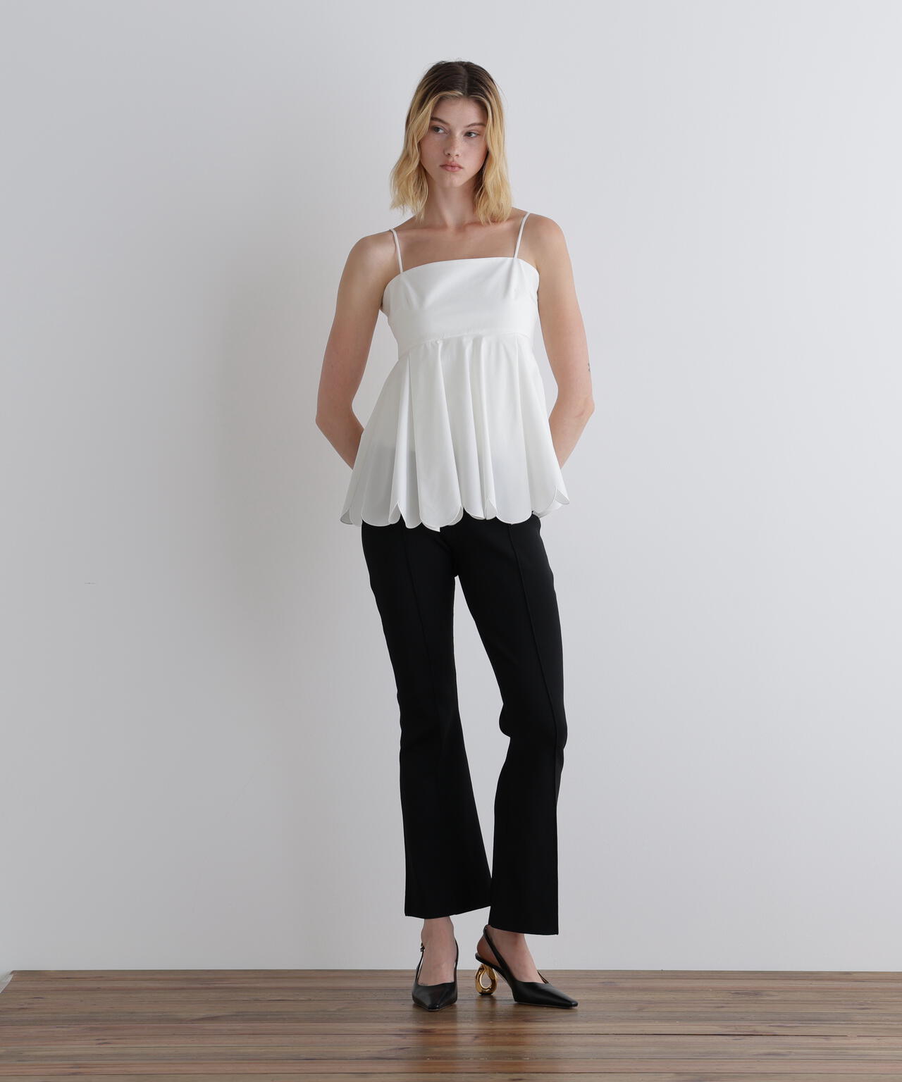 SOLOTEXブロードスカラップキャミソール