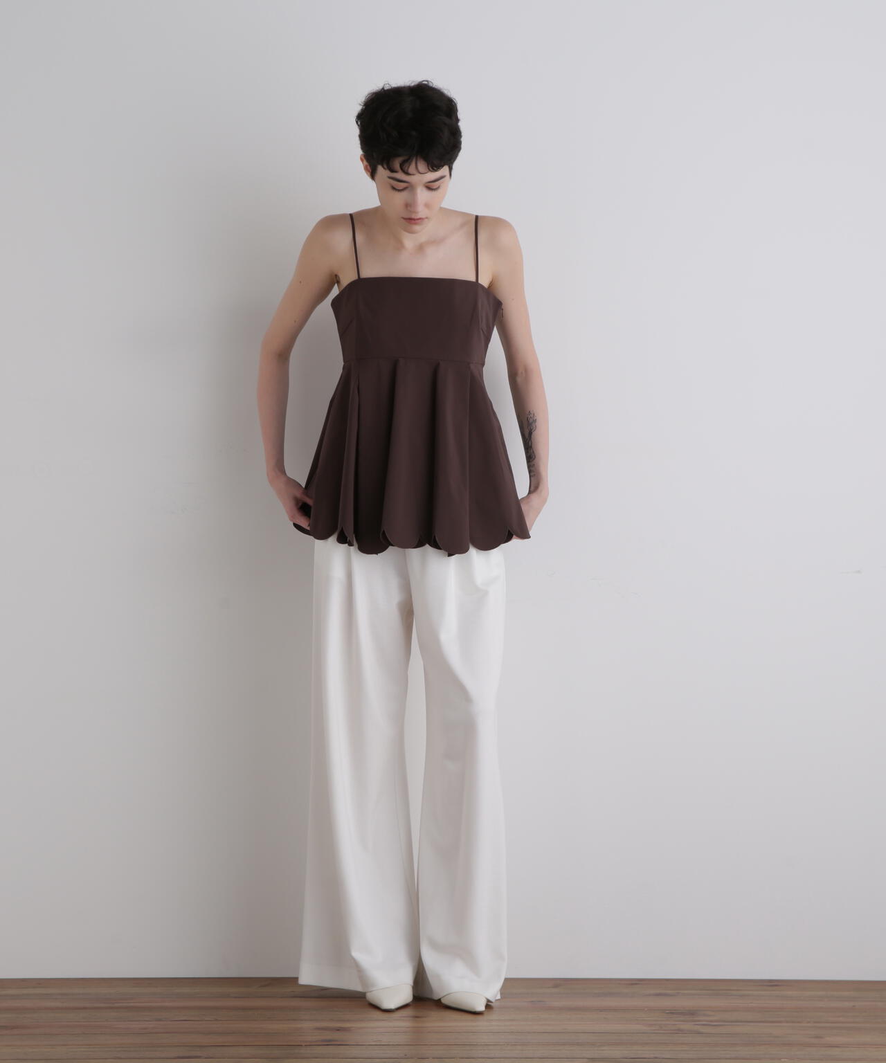 SOLOTEXブロードスカラップキャミソール