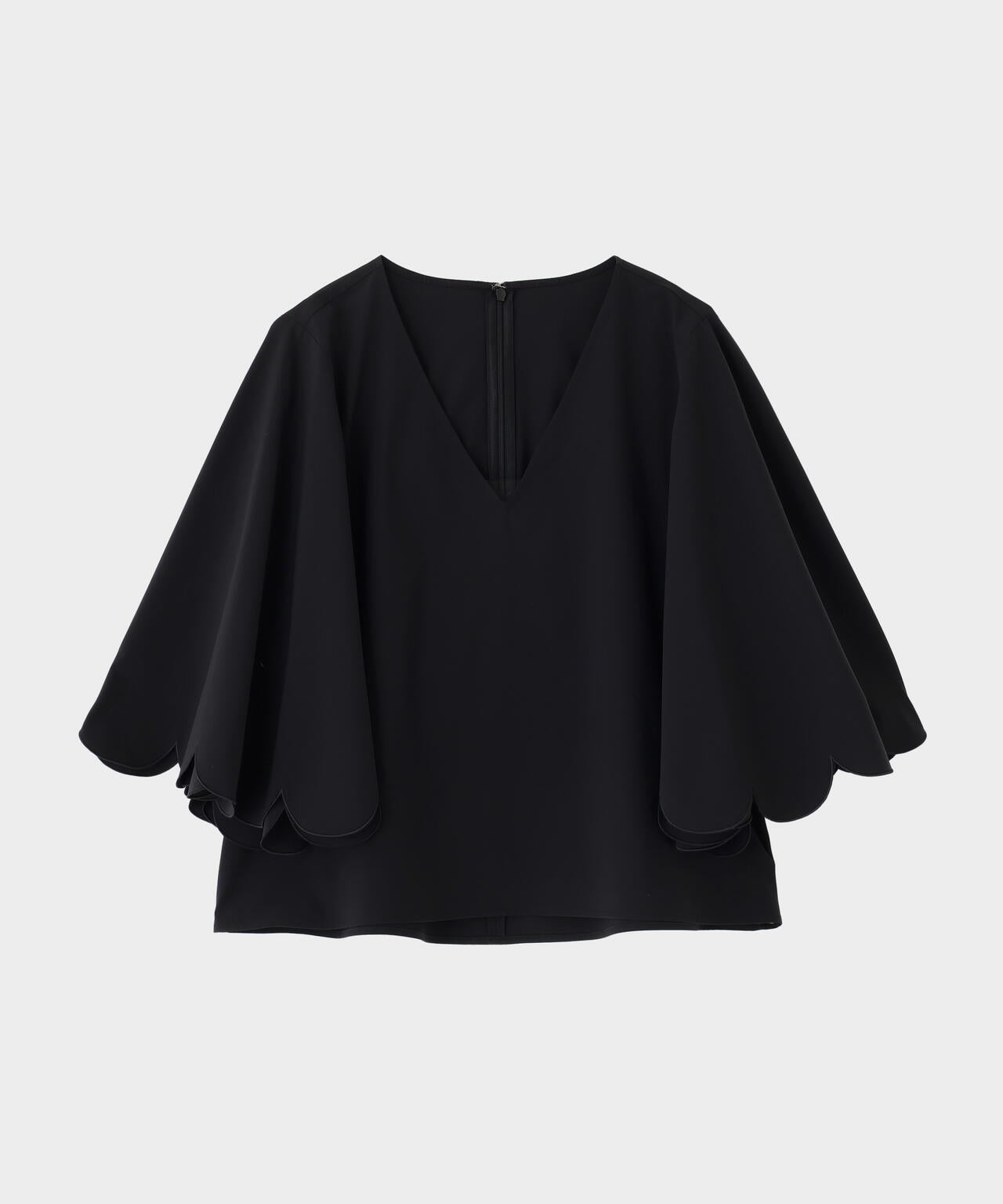 SOLOTEXブロードスカラップフレアスリーブブラウス