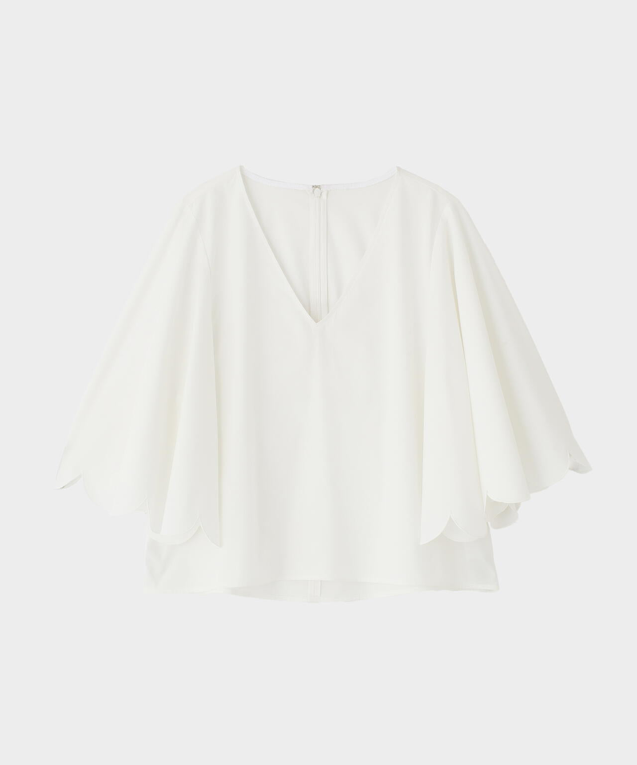 SOLOTEXブロードスカラップフレアスリーブブラウス