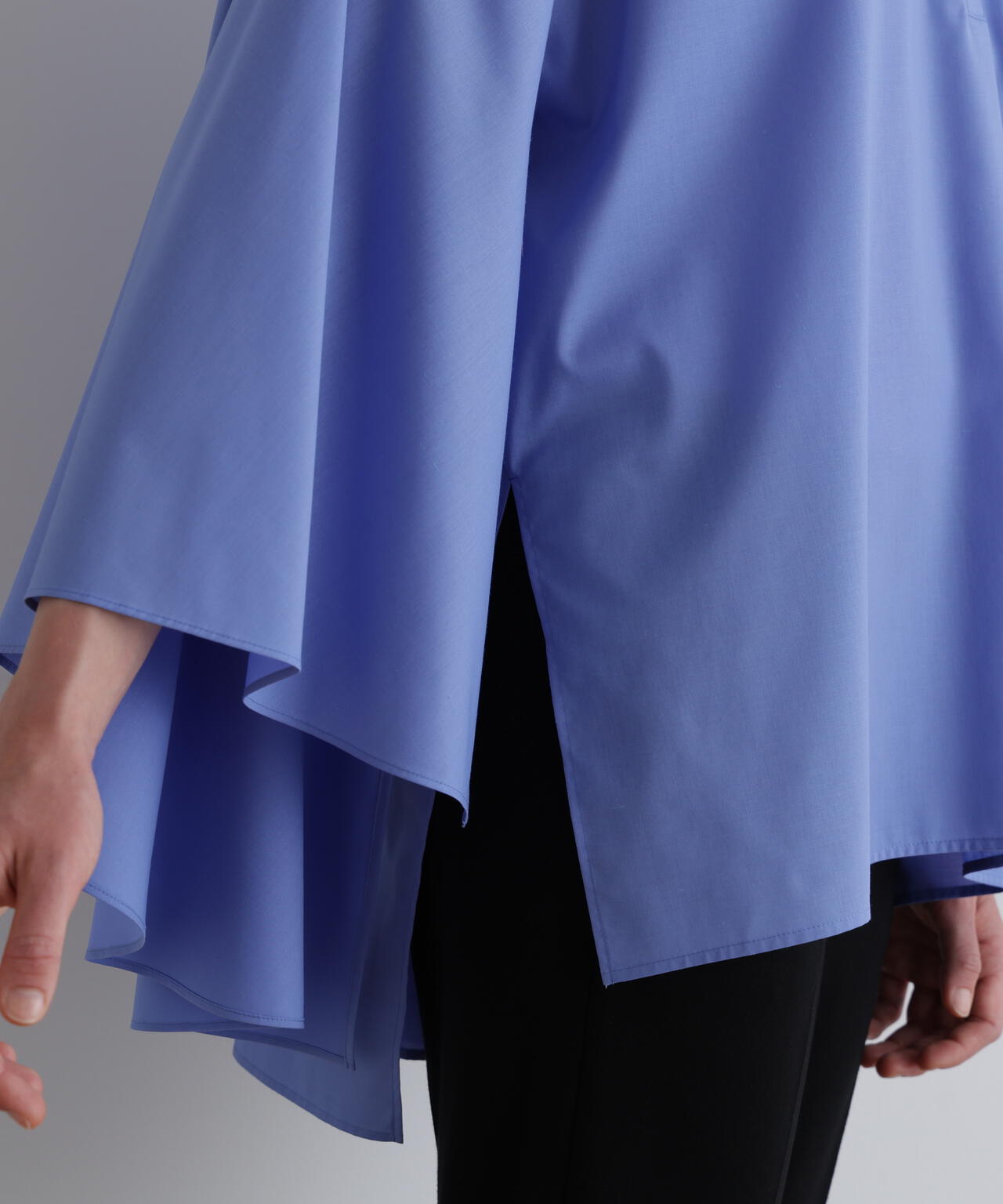 2WAYスリットブラウス