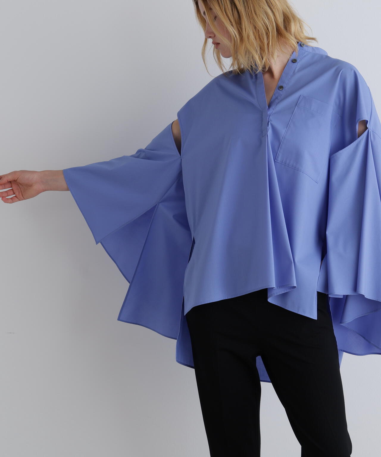 2WAYスリットブラウス