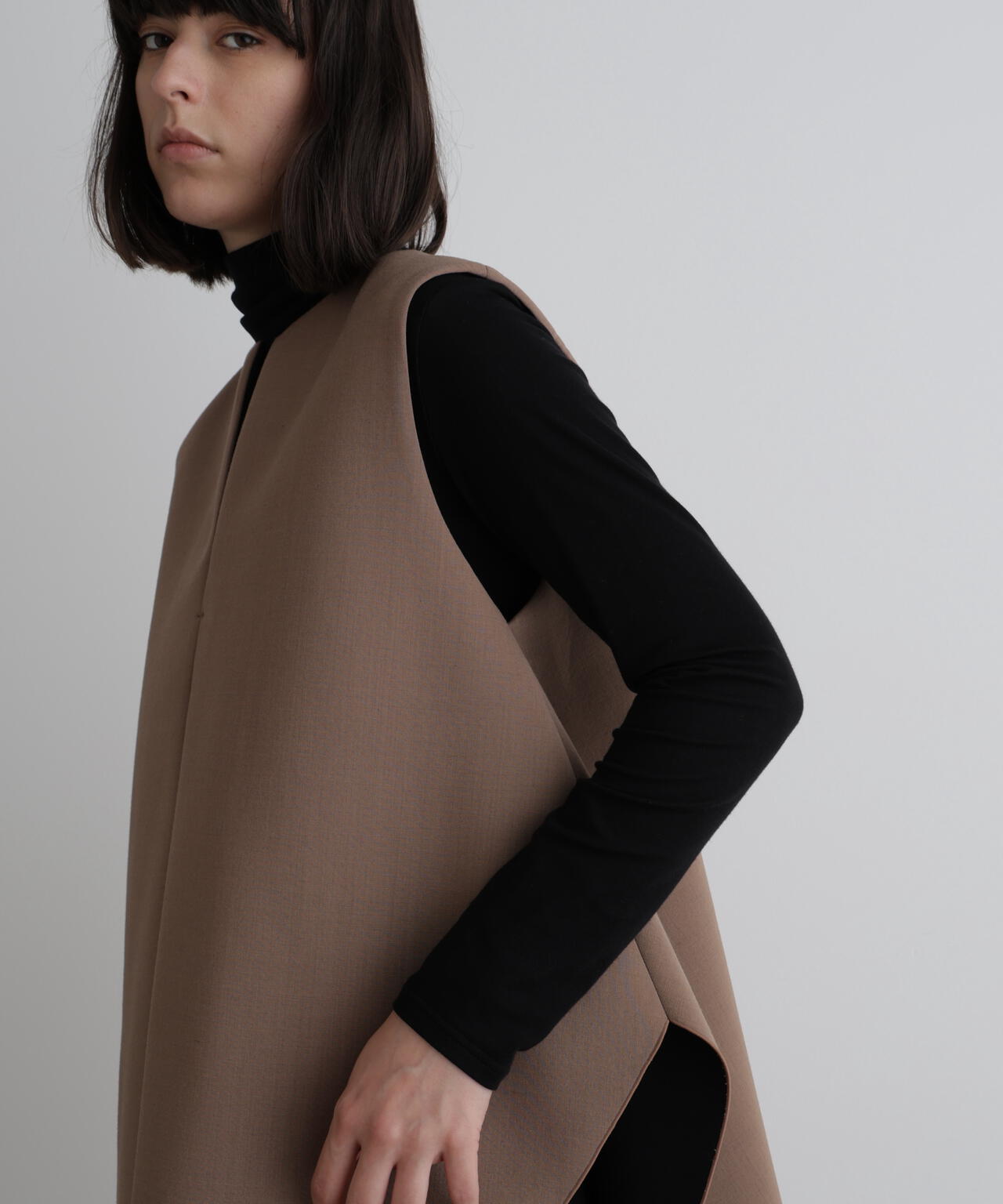 ライトボンディングノースリーブジレブラウス