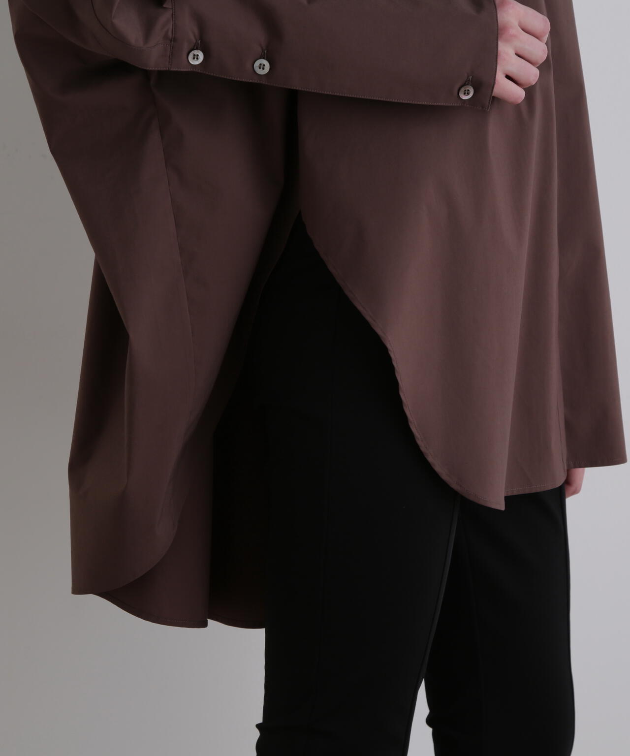 オーバーサイズロングカフスシャツ