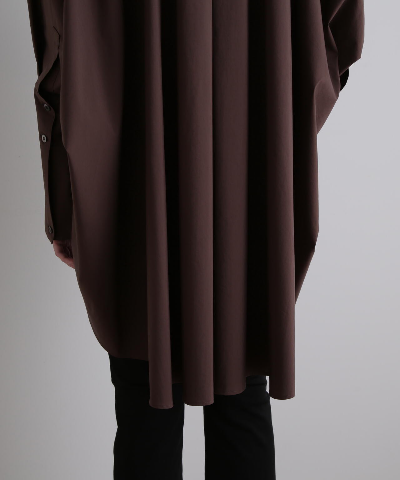 オーバーサイズロングカフスシャツ