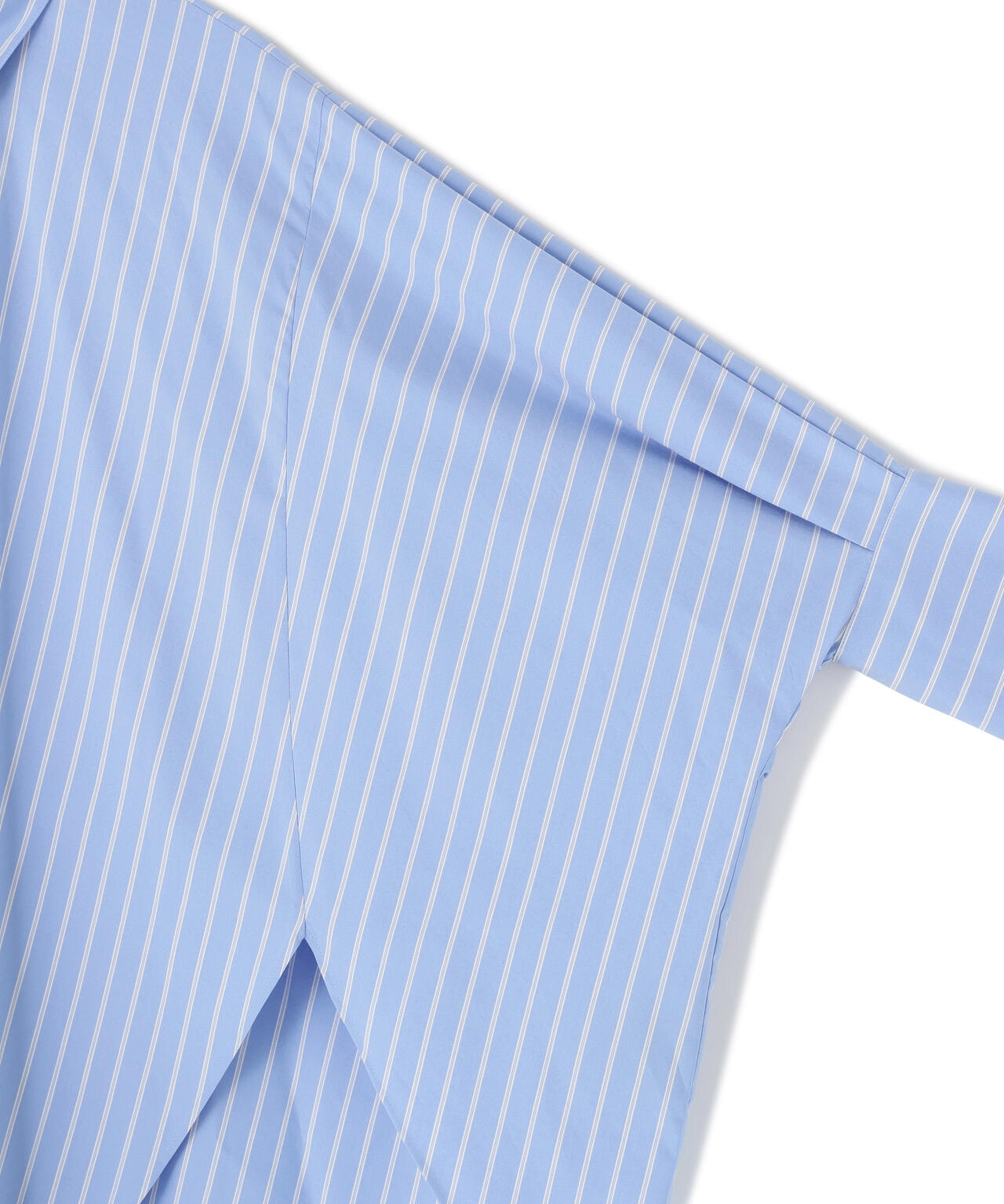 オーバーサイズロングカフスシャツ2