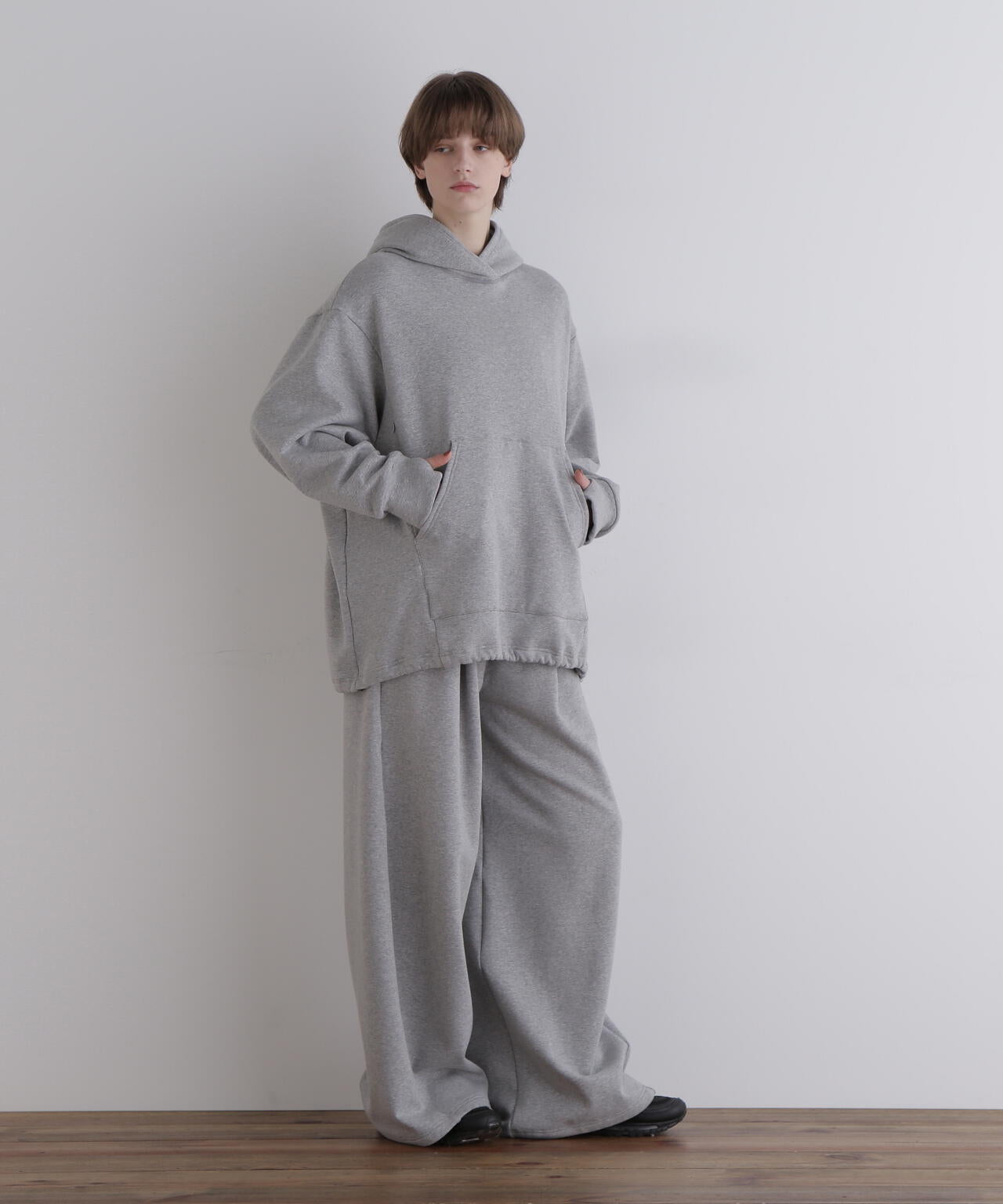 《LE PHIL SPORTS》バック裏毛パンツ