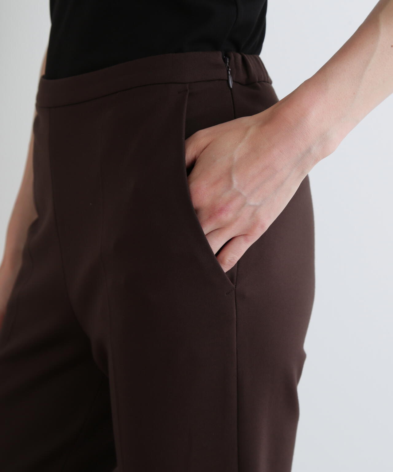 ミニマムストレッチポンチパンツ