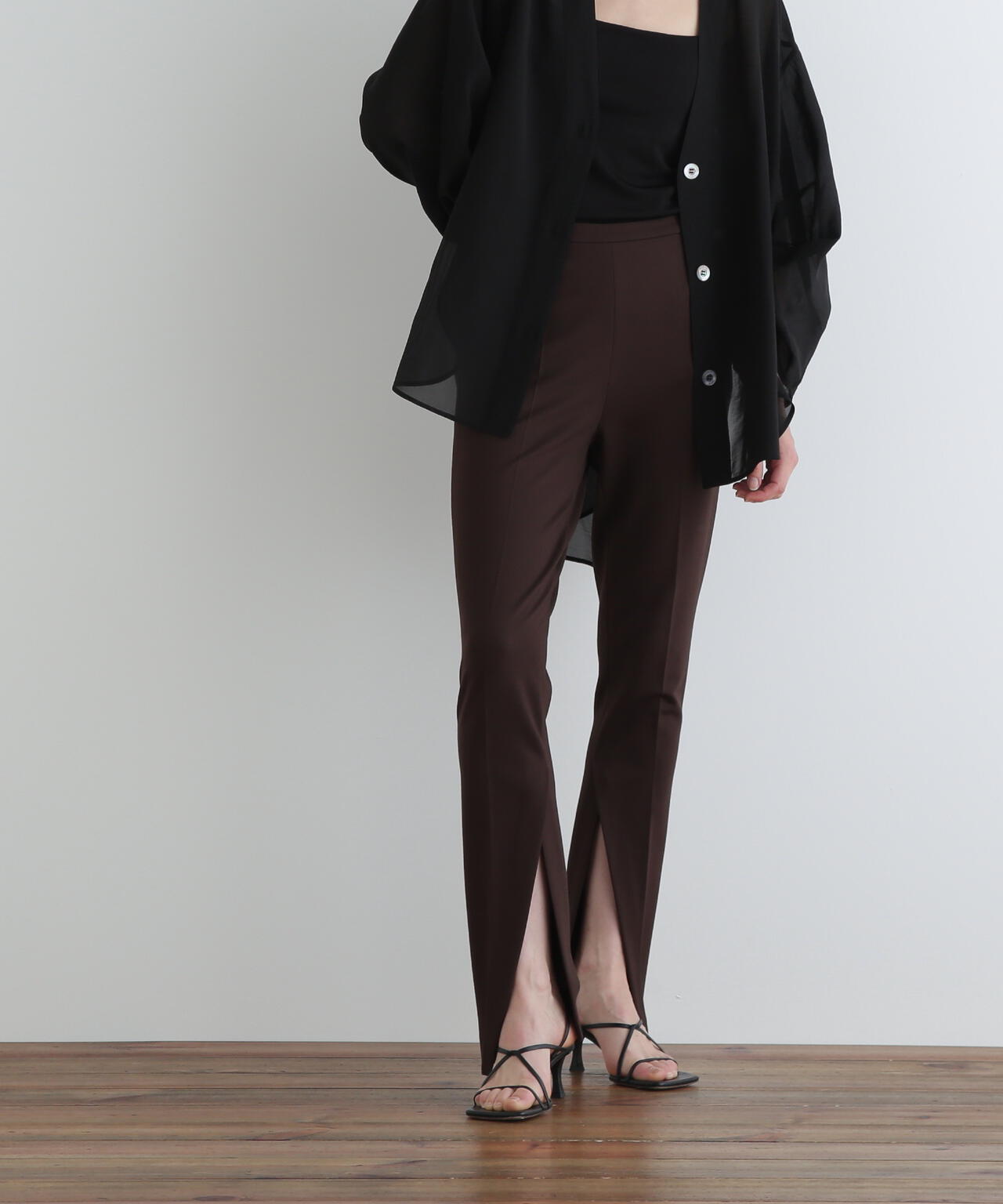 ミニマムストレッチポンチパンツ