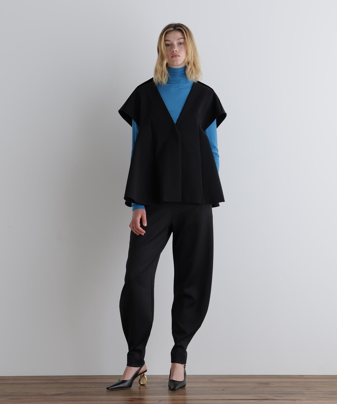 ライトダンボールバレルパンツ