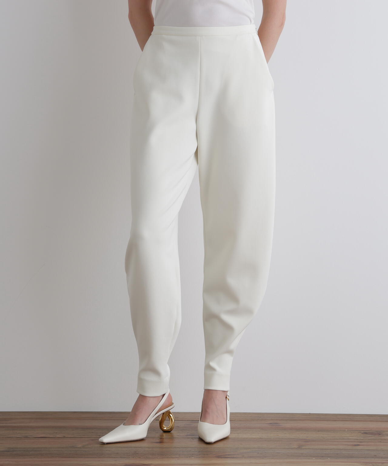 ライトダンボールバレルパンツ