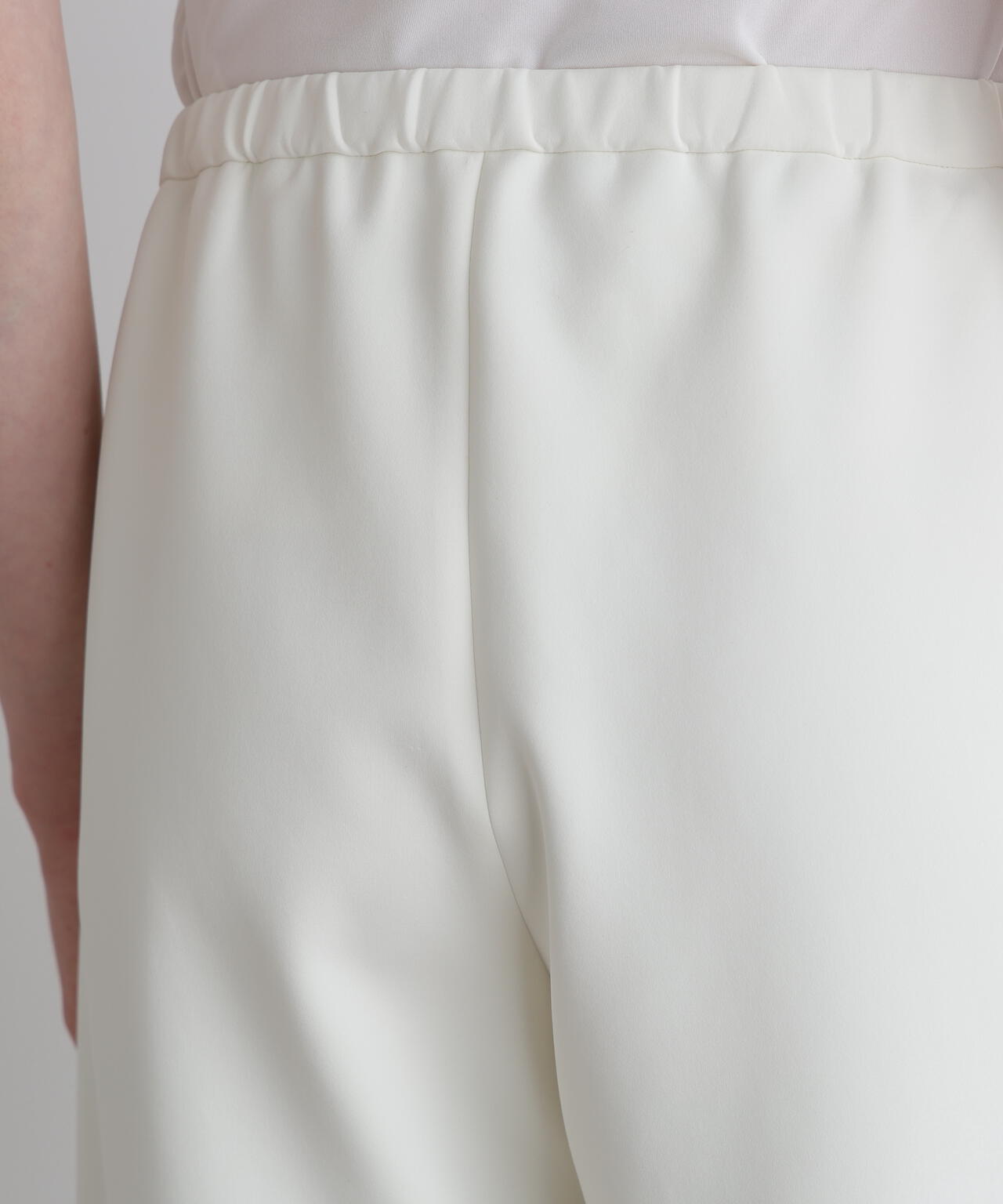 ライトダンボールバレルパンツ