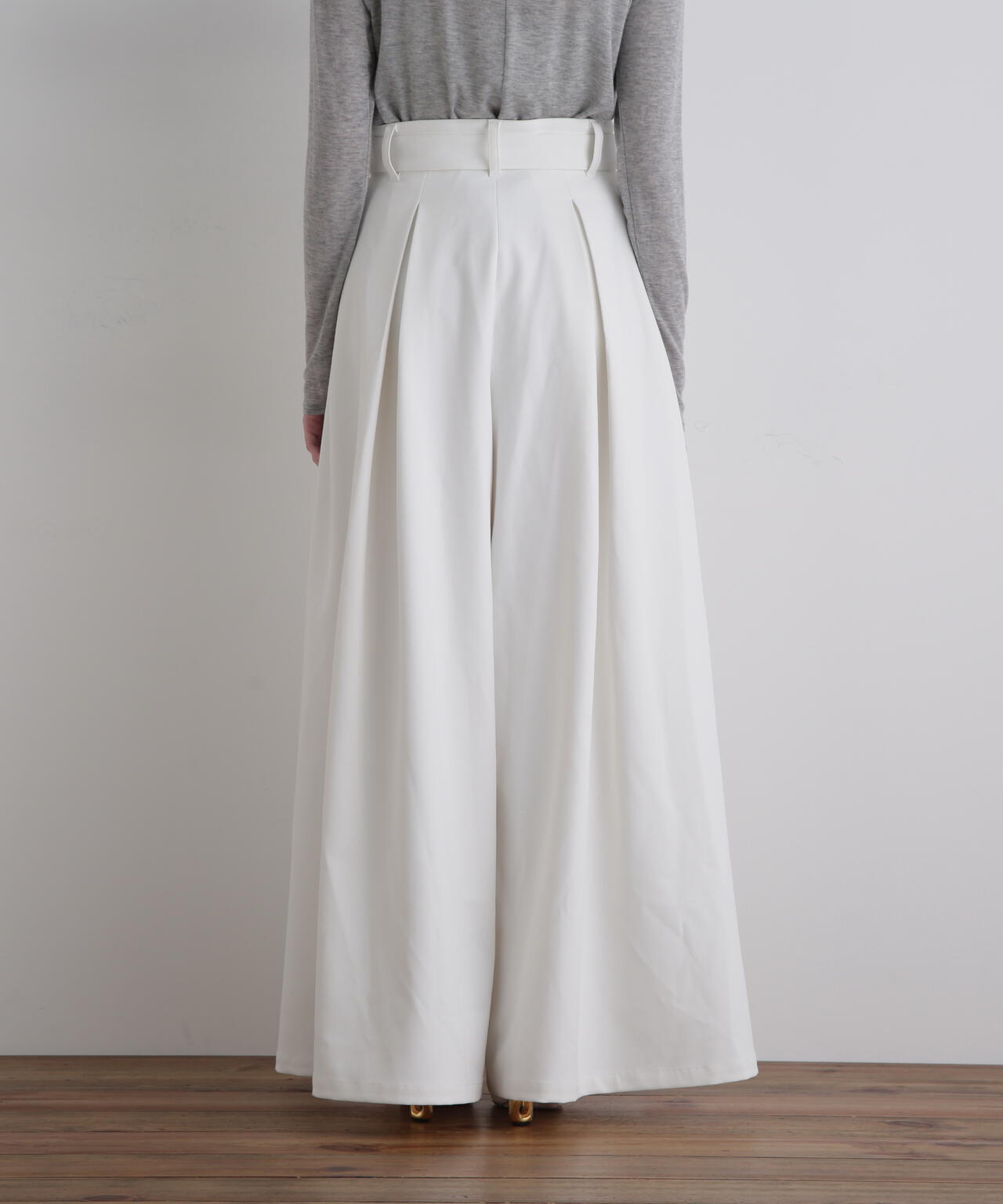ハイウエストワイドパンツ