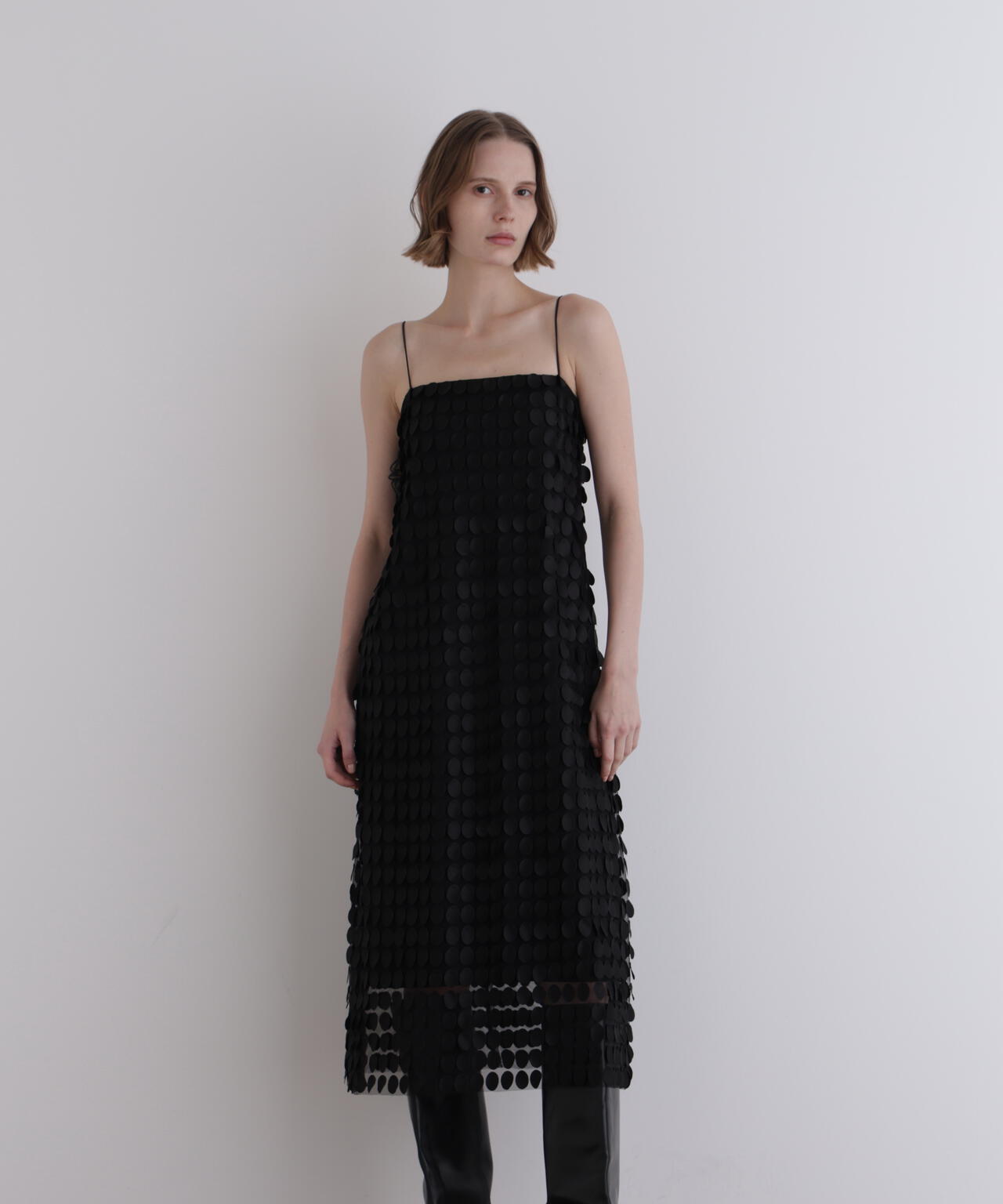 ドットエンブロイダリーレースカップインワンピース