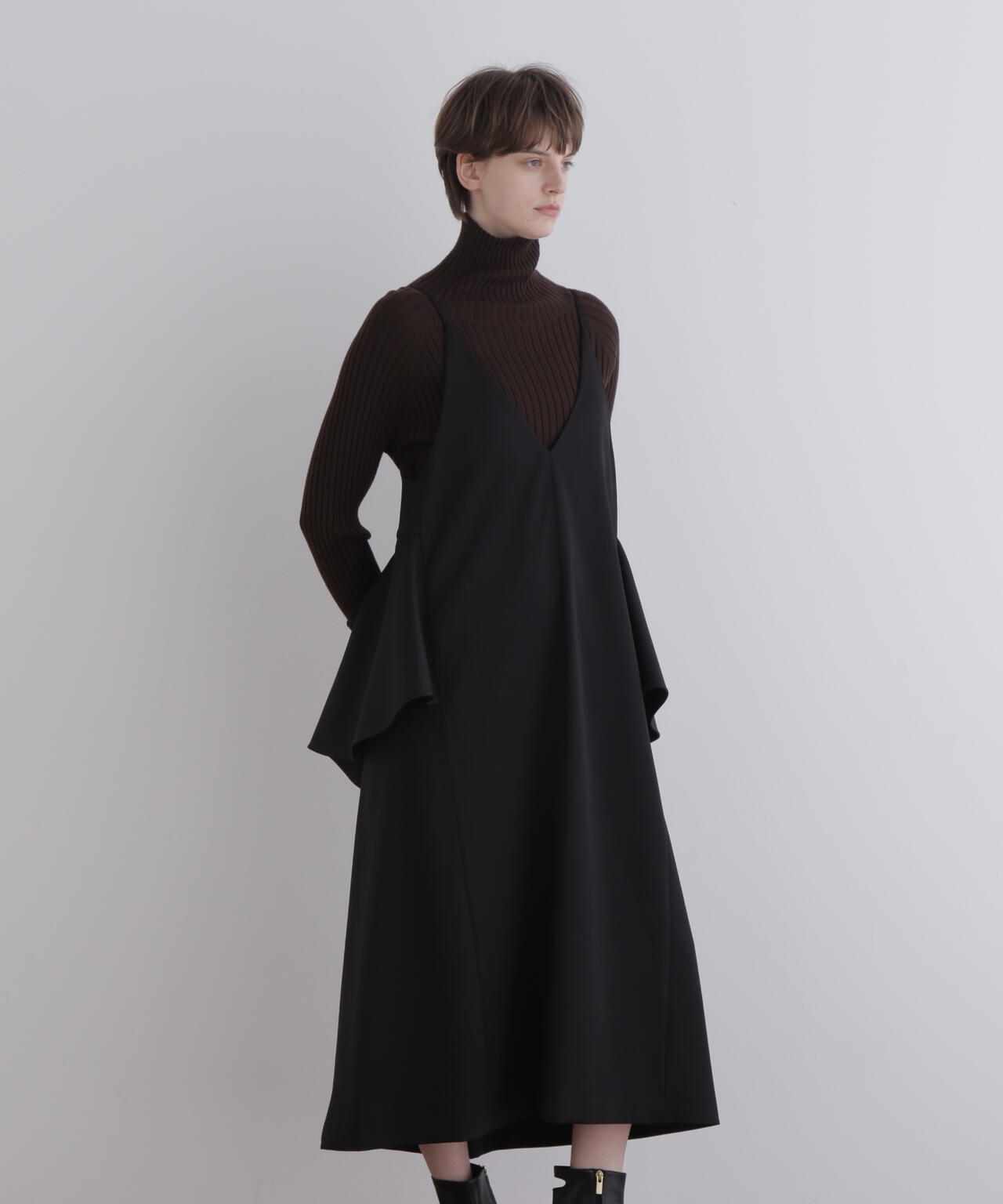 ライトダブルクロスペプラムキャミワンピース