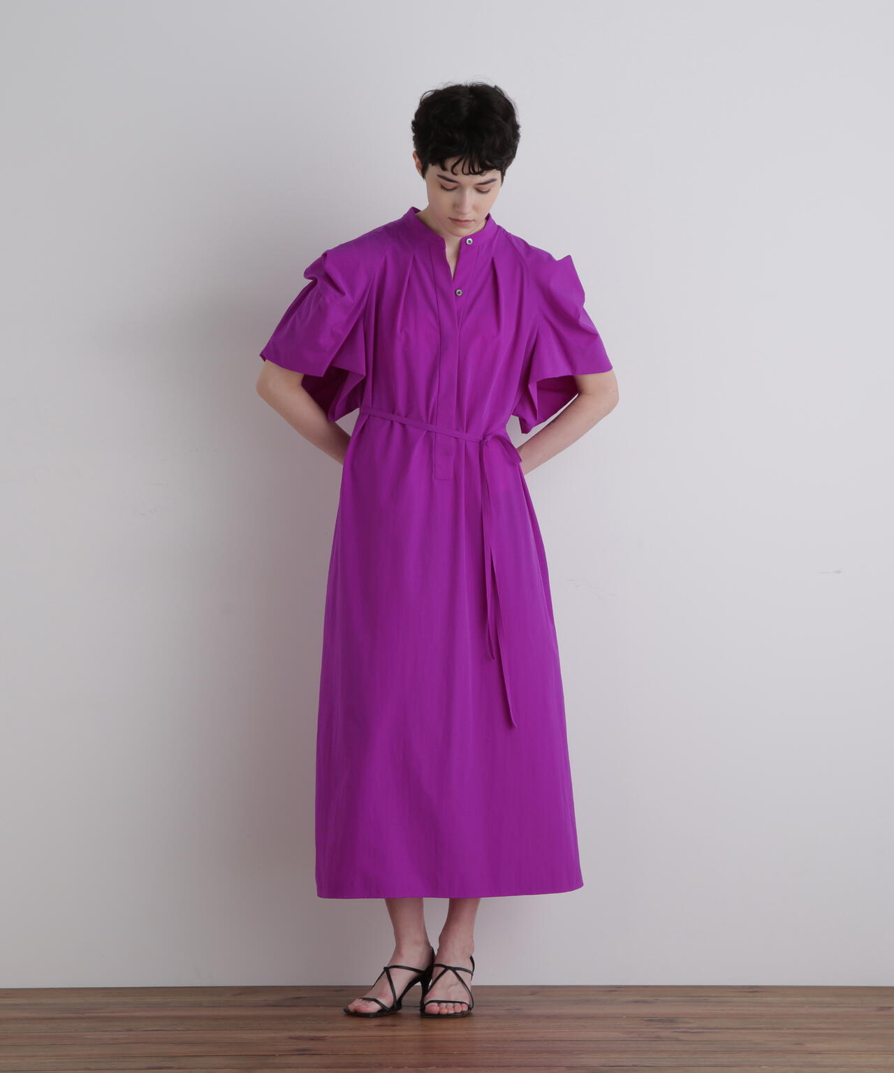 ナイロンストレッチワンピース