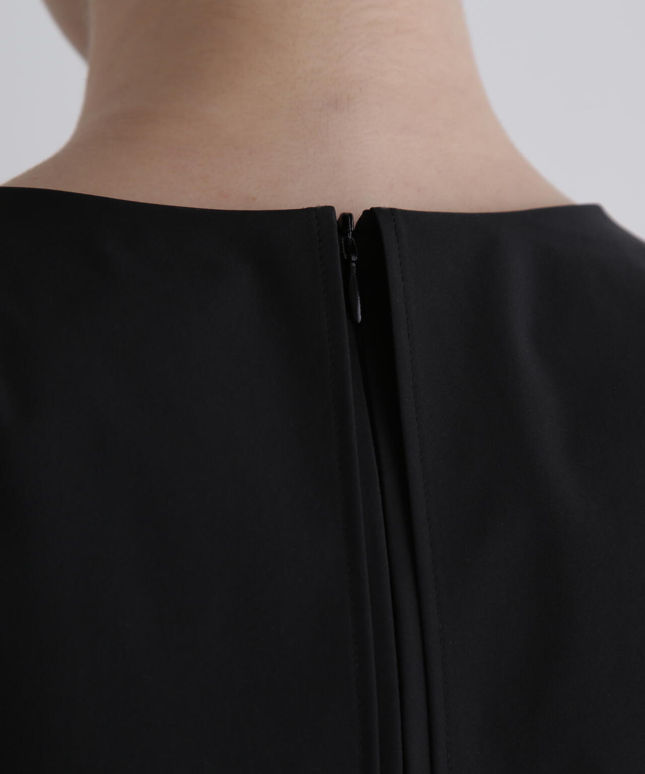 SOLOTEXブロードケープワンピース