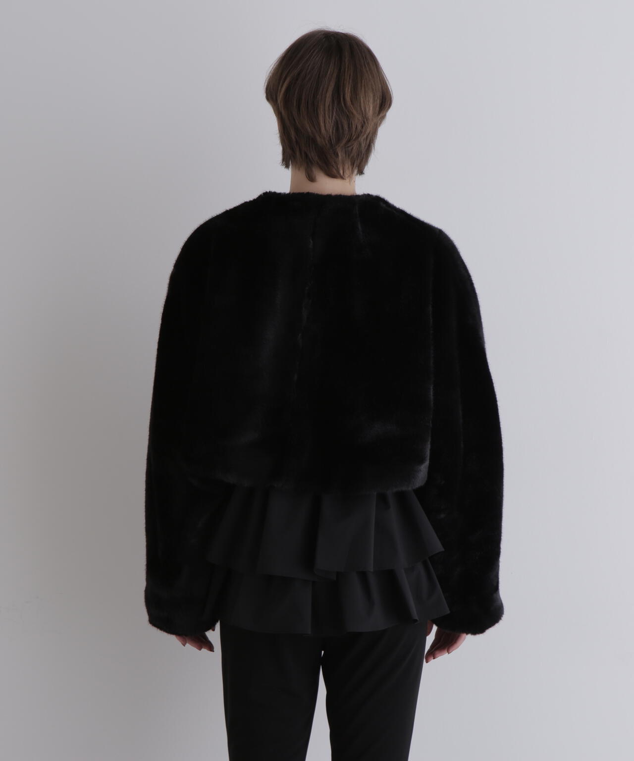 フェイクファーショートジャケット