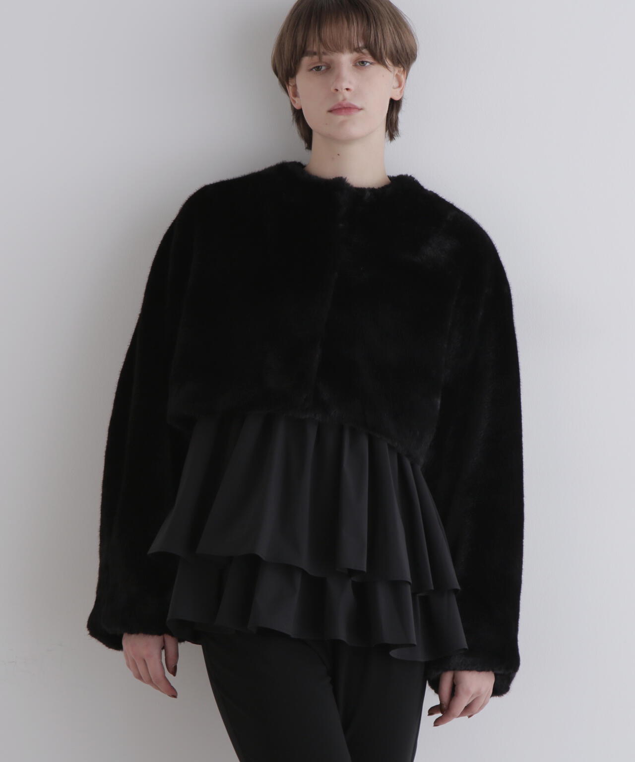 フェイクファーショートジャケット