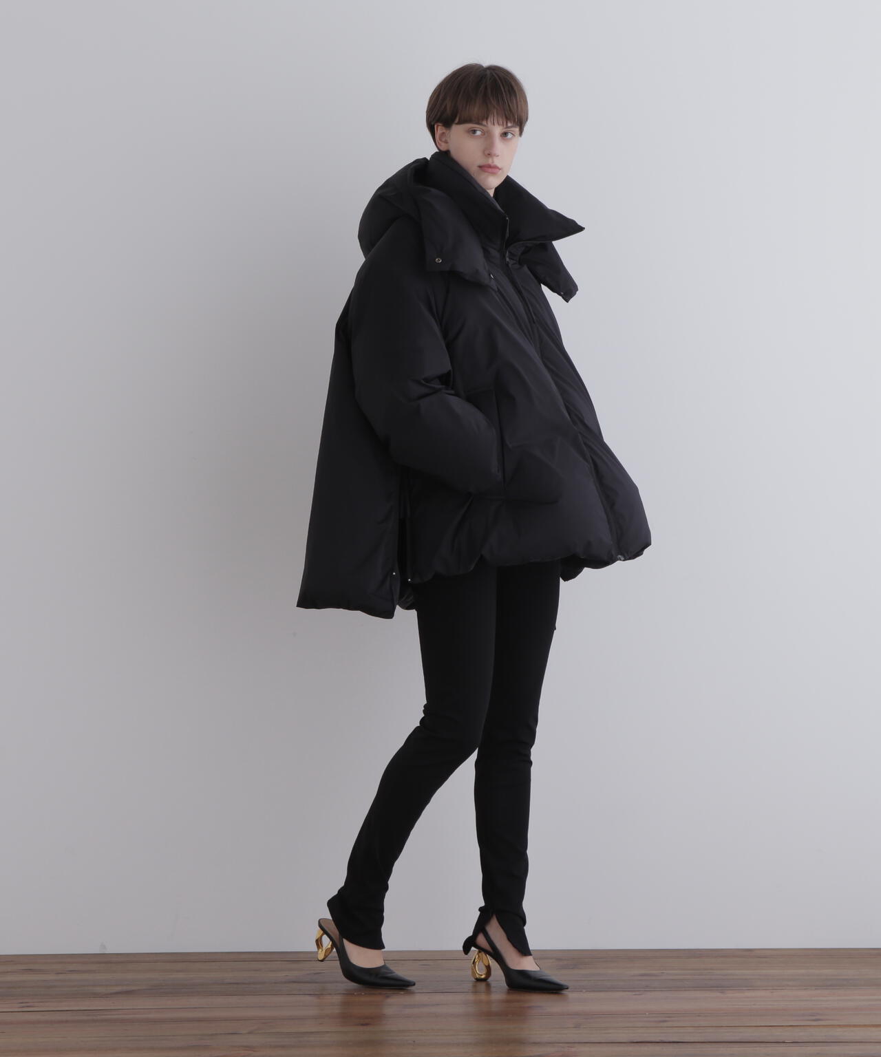 テントラインダウンジャケット