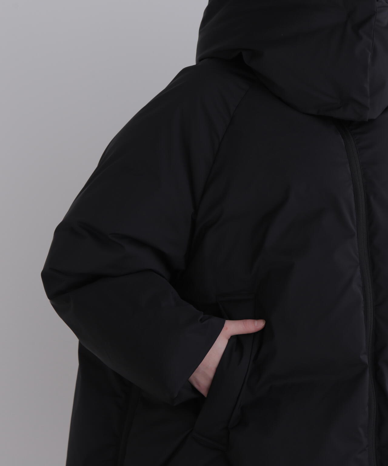 テントラインダウンジャケット