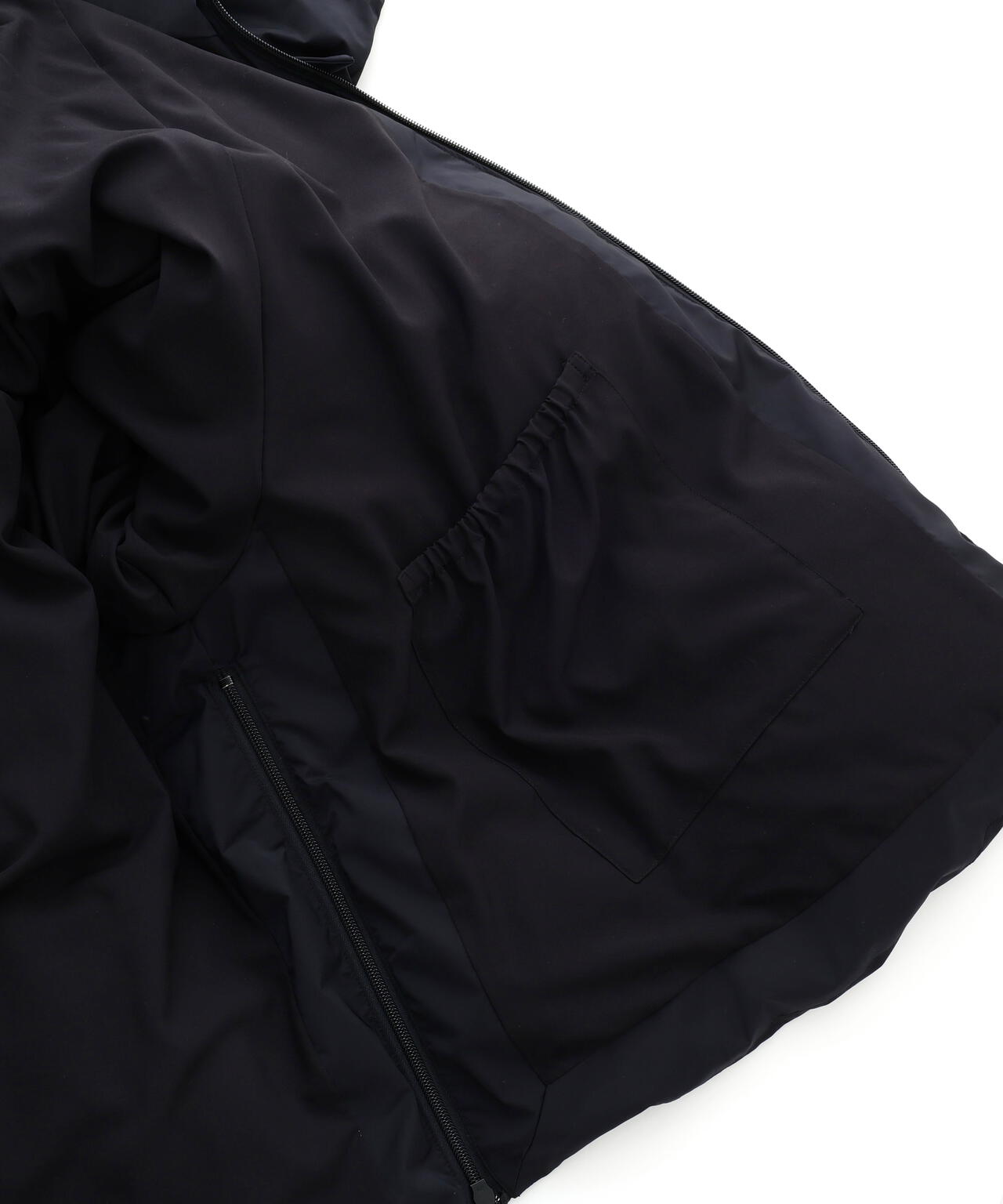 テントラインダウンジャケット