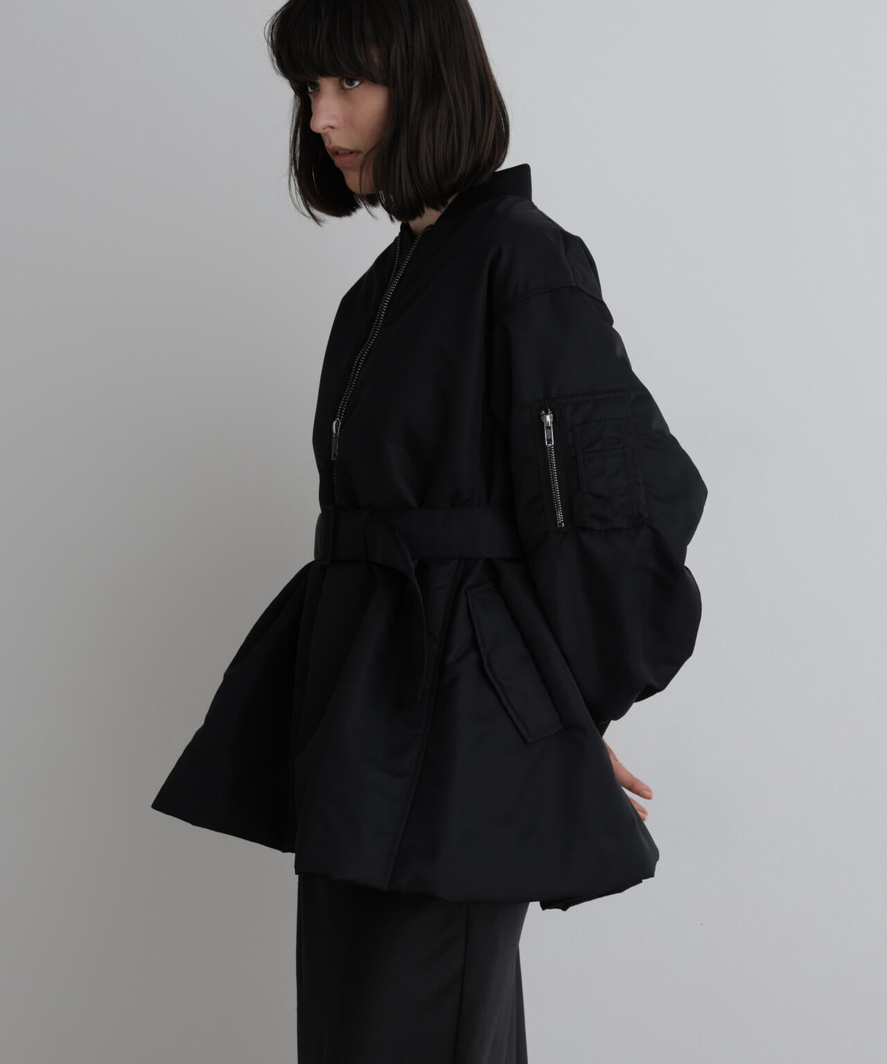 ナイロンウエストベルトパフィージャケット