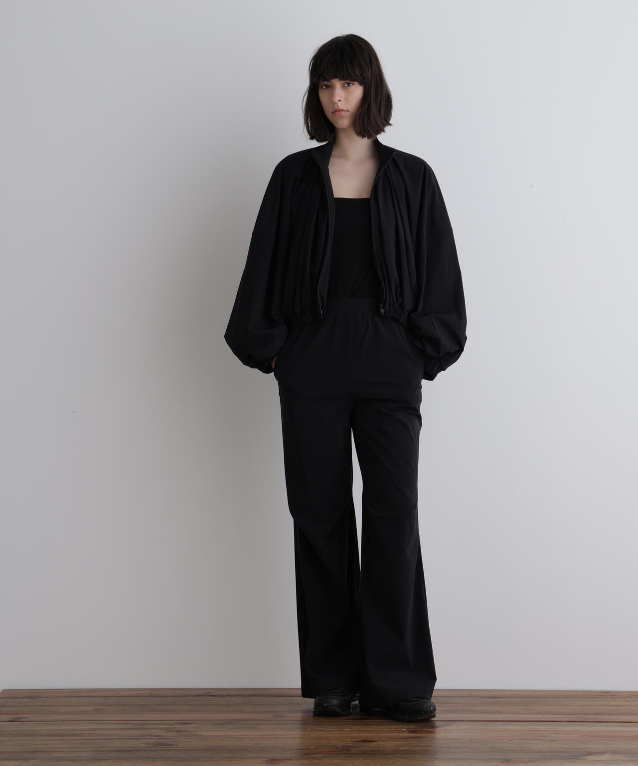 《LE PHIL SPORTS》ナイロンショート丈ブルゾン