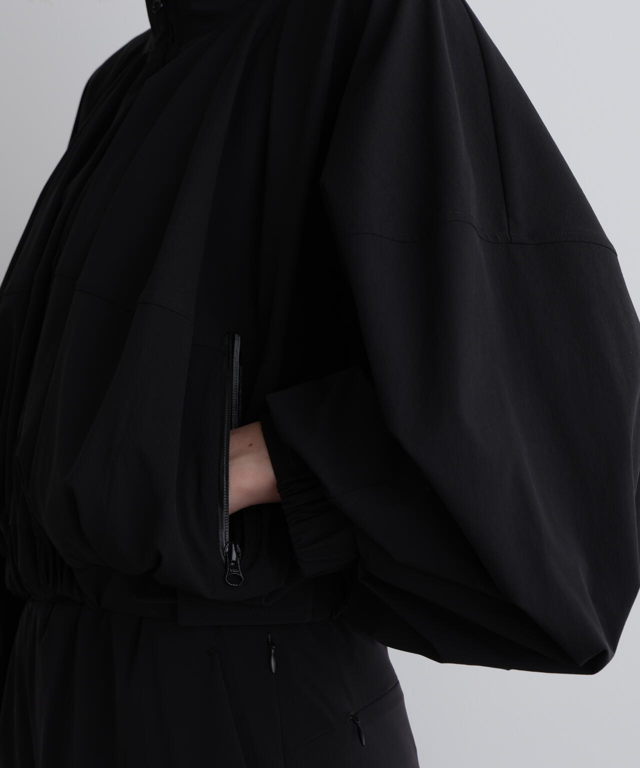 《LE PHIL SPORTS》ナイロンショート丈ブルゾン