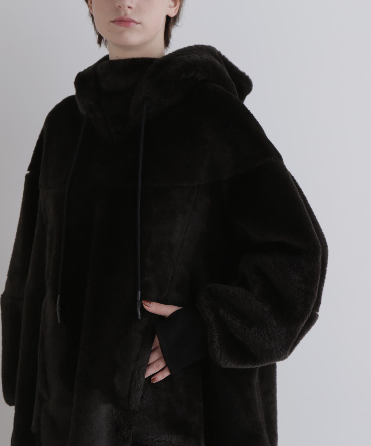 《LE PHIL SPORTS》フェイクファービッグフーディー