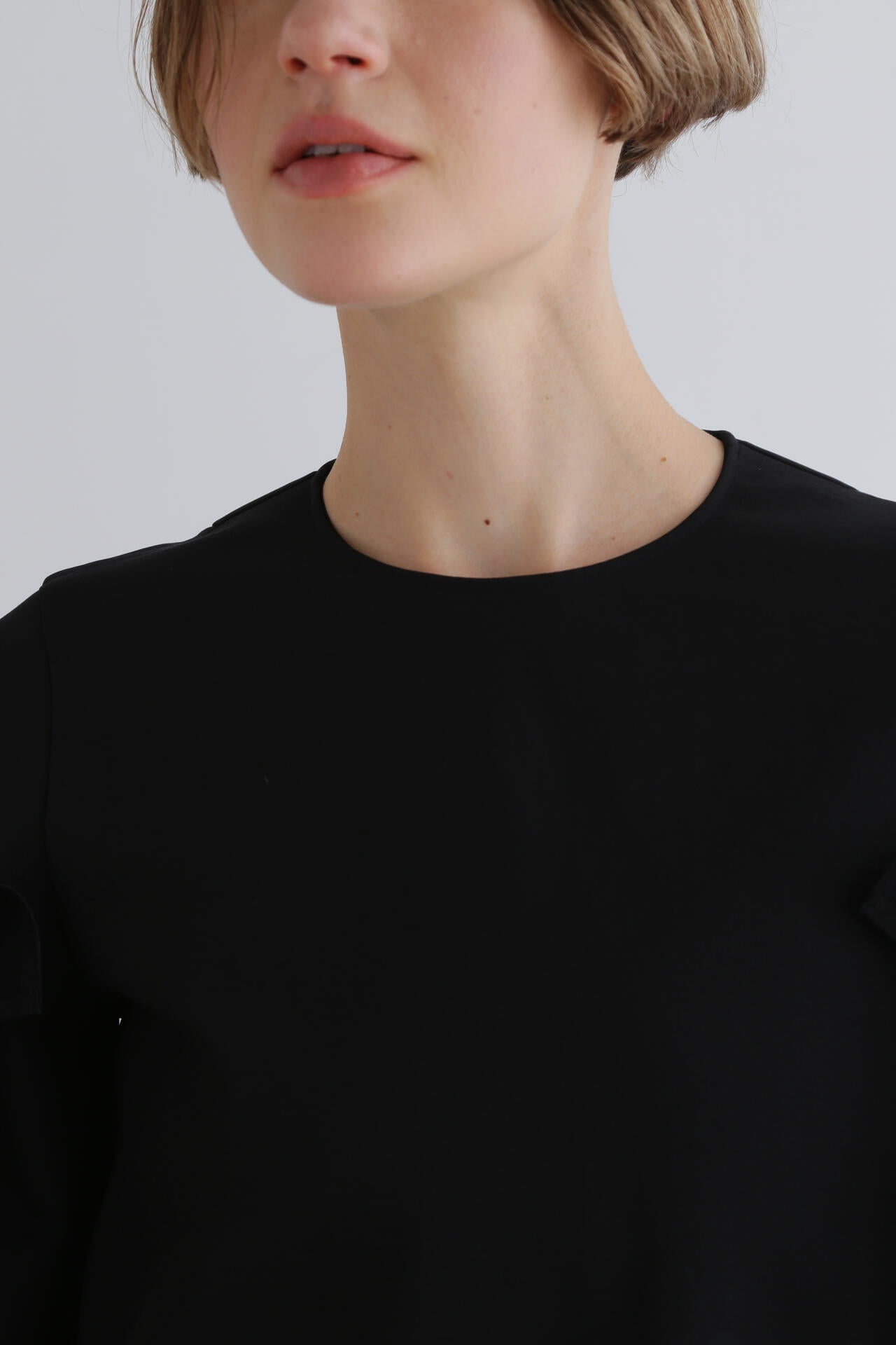 ハイストレッチポンチカットソー