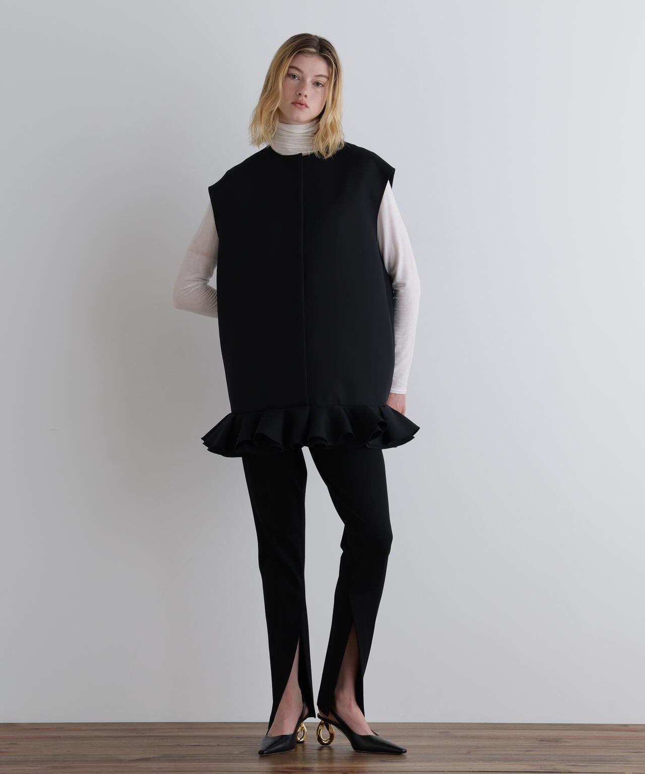 e2414503-5348-56a9-8f5b-c9859db702fe_Image