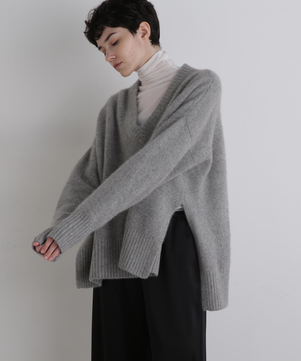 FOX混Vネックニット