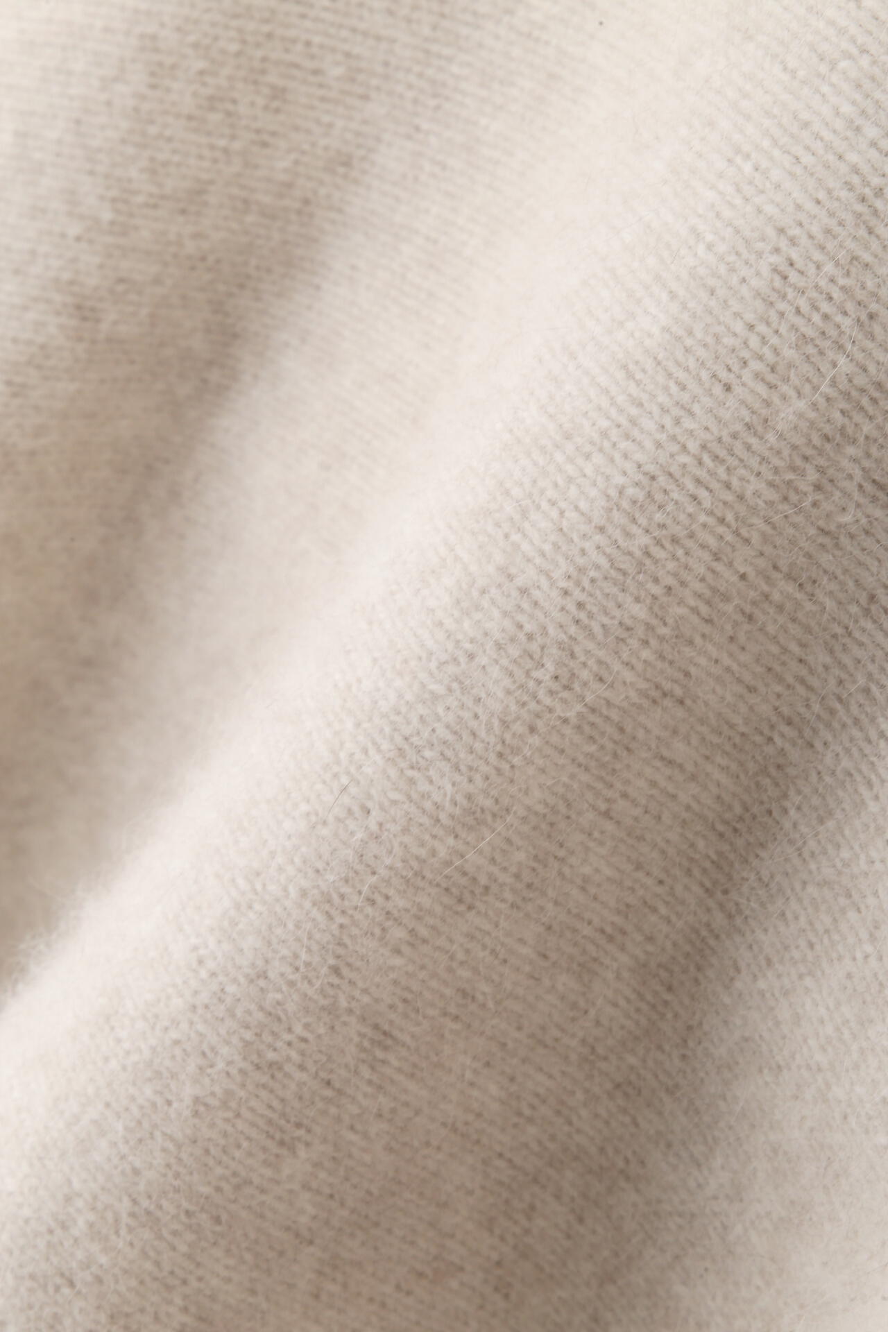 フォックス混ハイネックニット