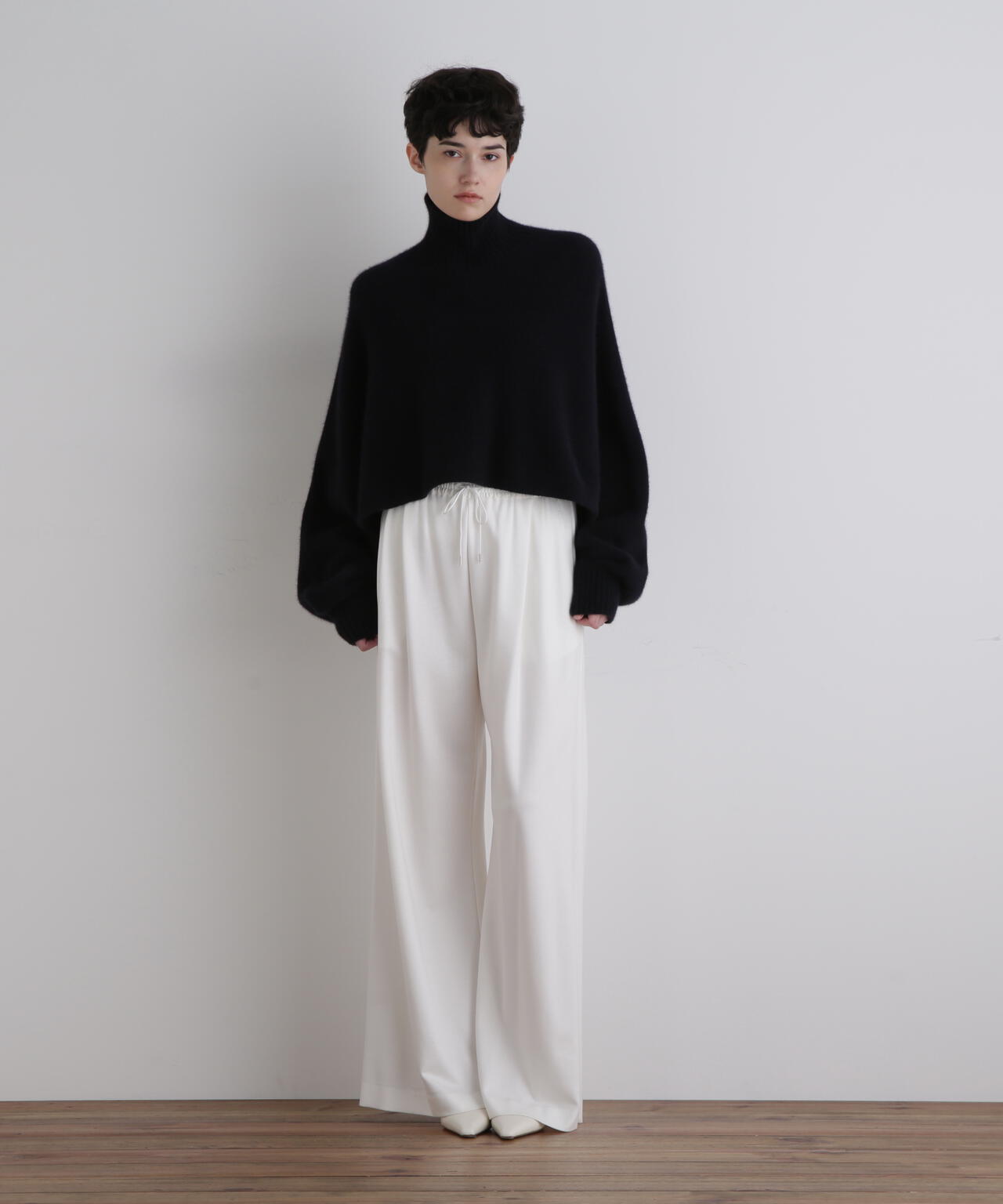 フォックス混ハイネックニット