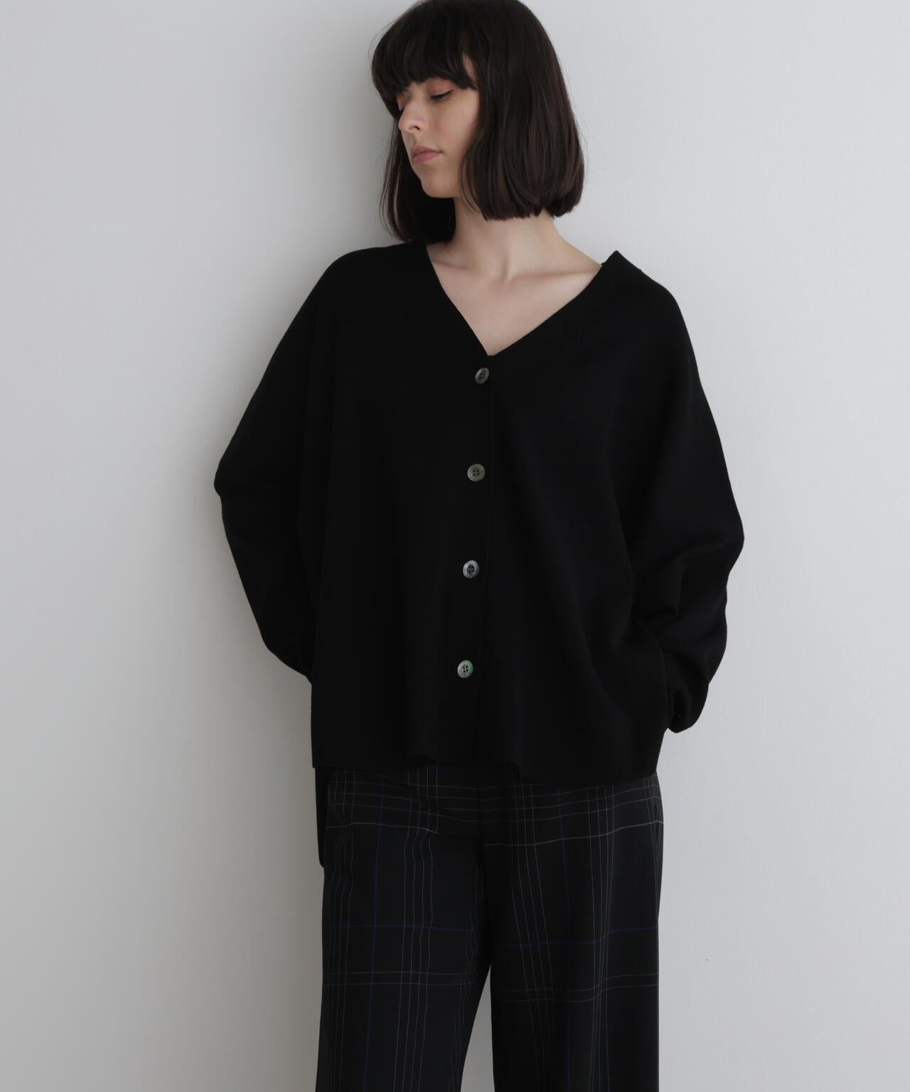 オーバーサイズラウンドヘムカーデ