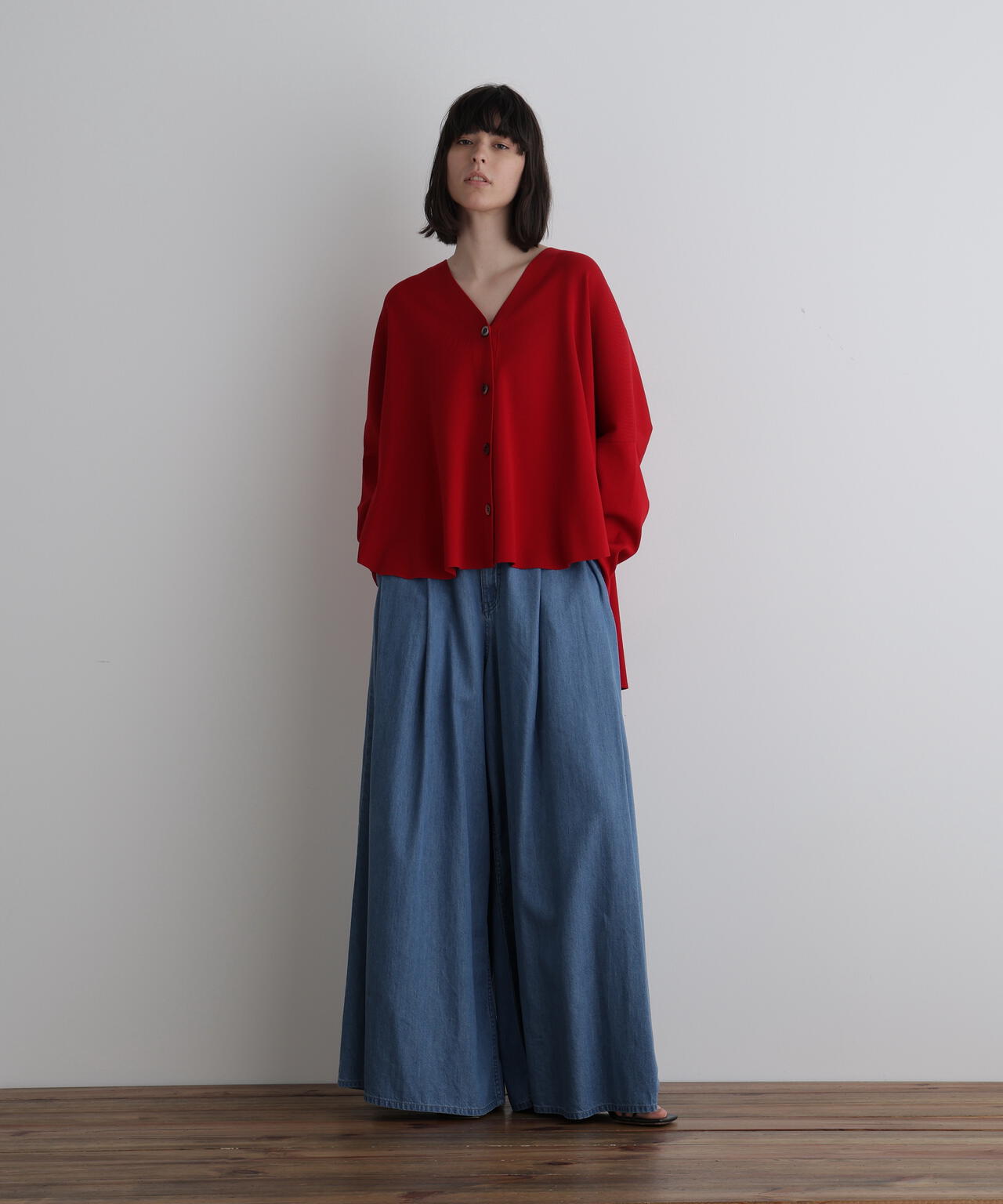 オーバーサイズラウンドヘムカーデ