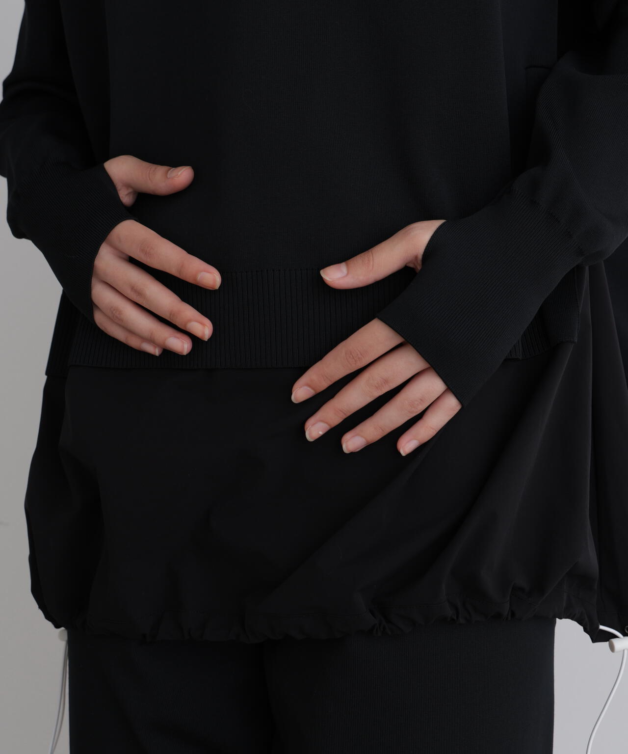 《LE PHIL SPORTS》テックレイヤードニット