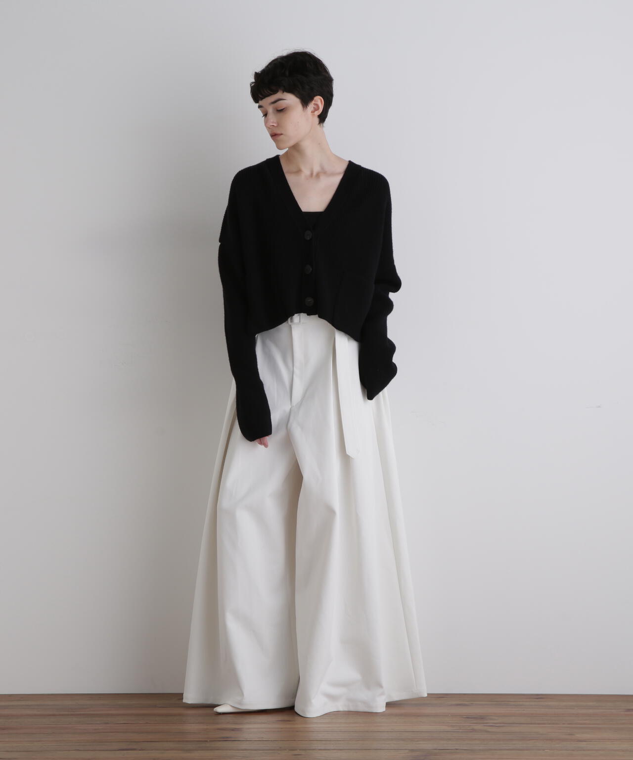 ウールコンパクトカーディガン