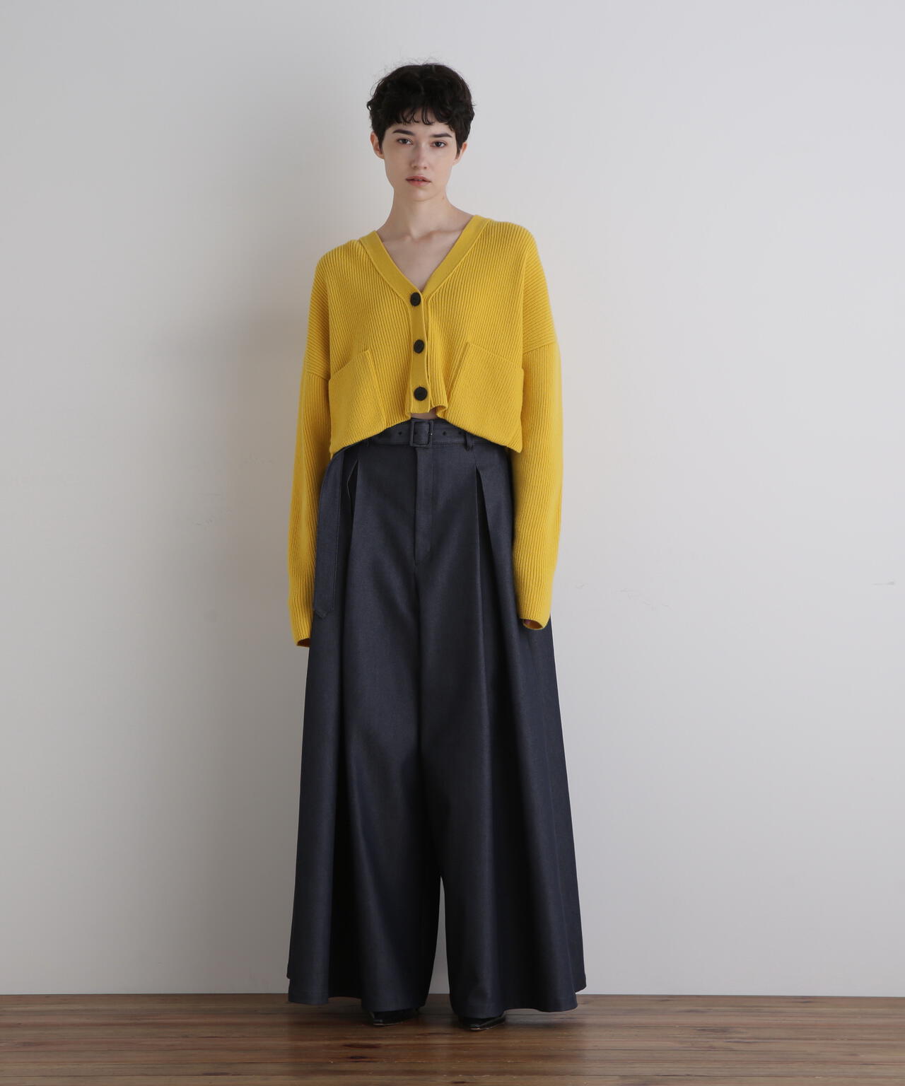 ウールコンパクトカーディガン