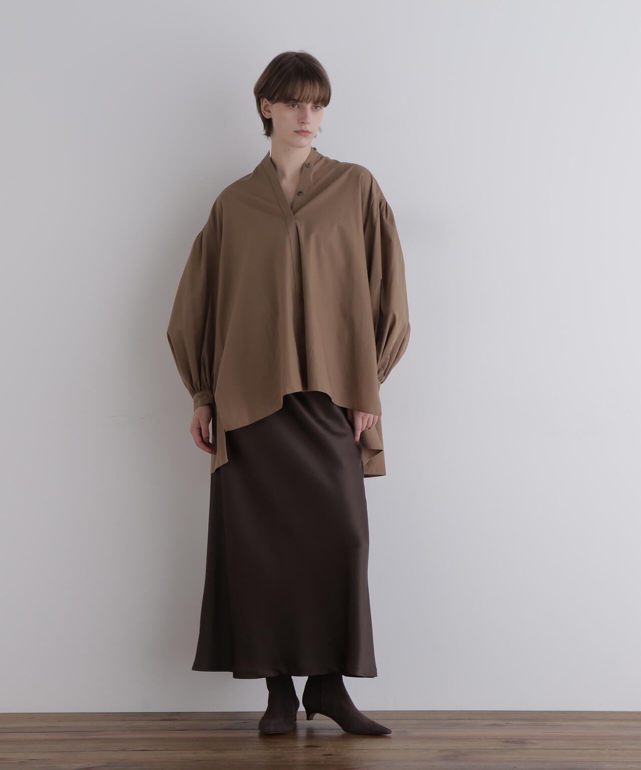 タイプライターギャザーブラウス