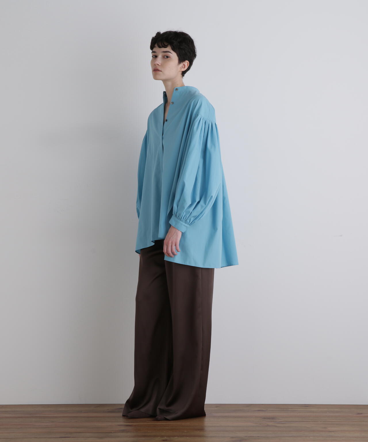 タイプライターギャザーブラウス