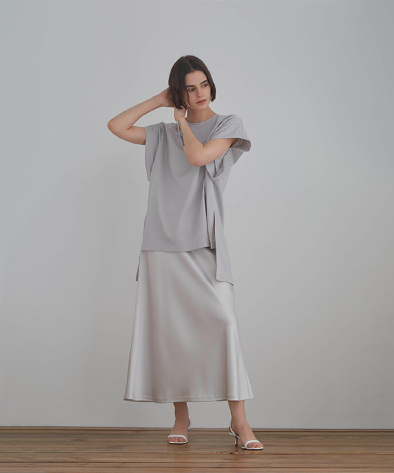 クラシックサテンスカート