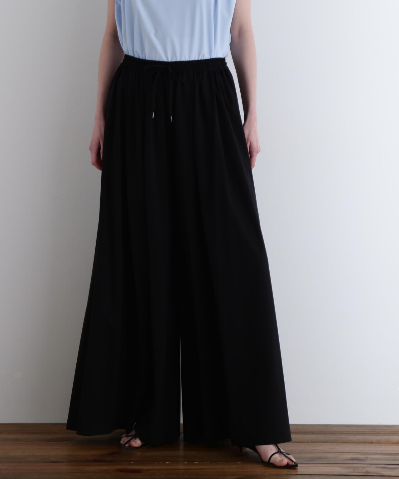 コンパクトギャザーワイドパンツ